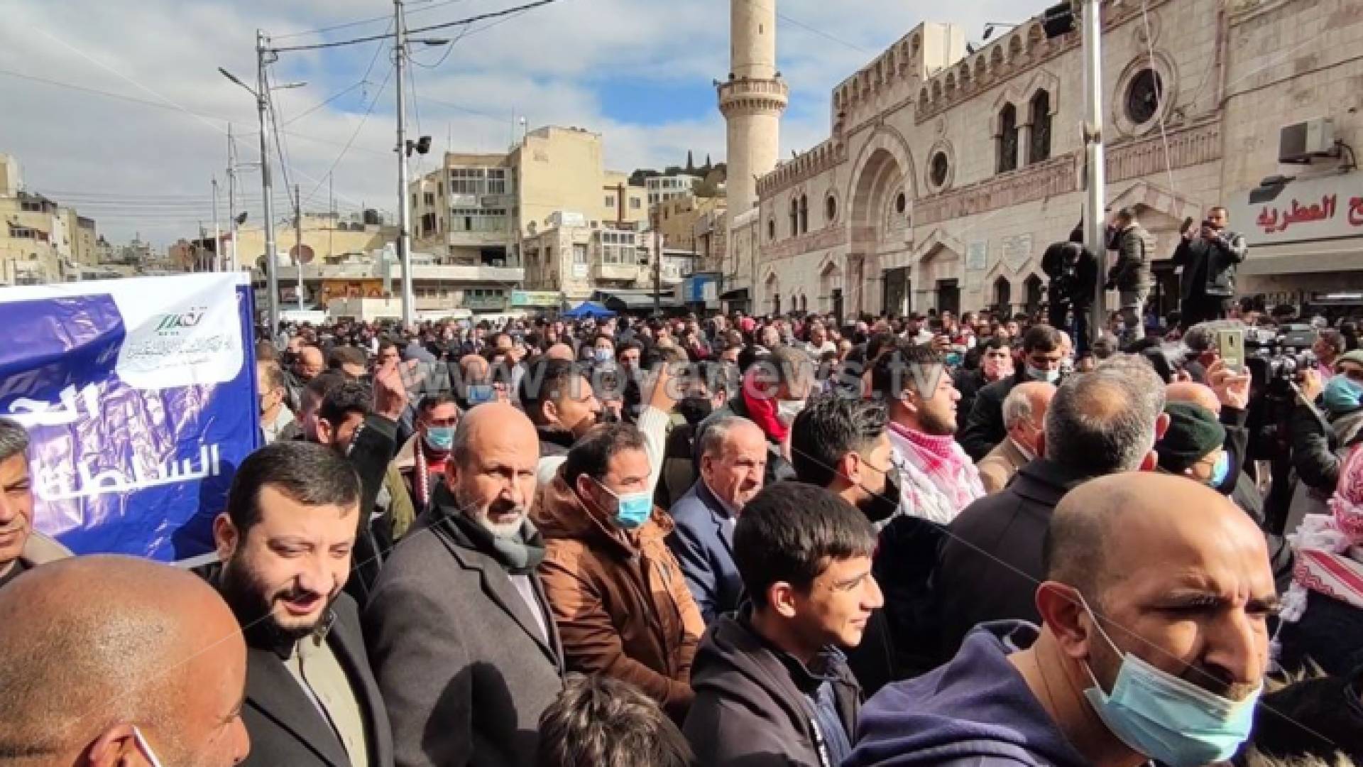 الصورة من مسيرة وسط البلد