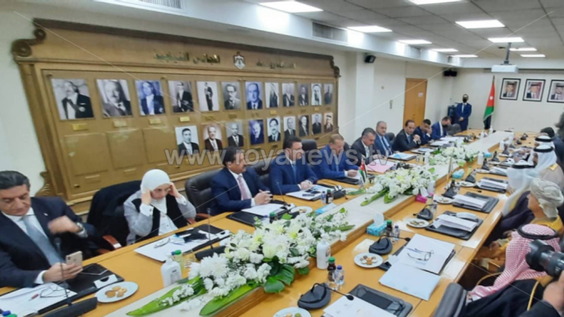 الصورة من اللقاء