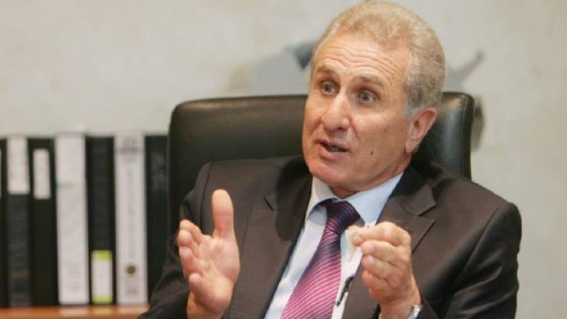 وزير التعليم العالي والبحث العلمي الدكتوروزير التعليم العالي والبحث العلمي الدكتور وجيه عويس