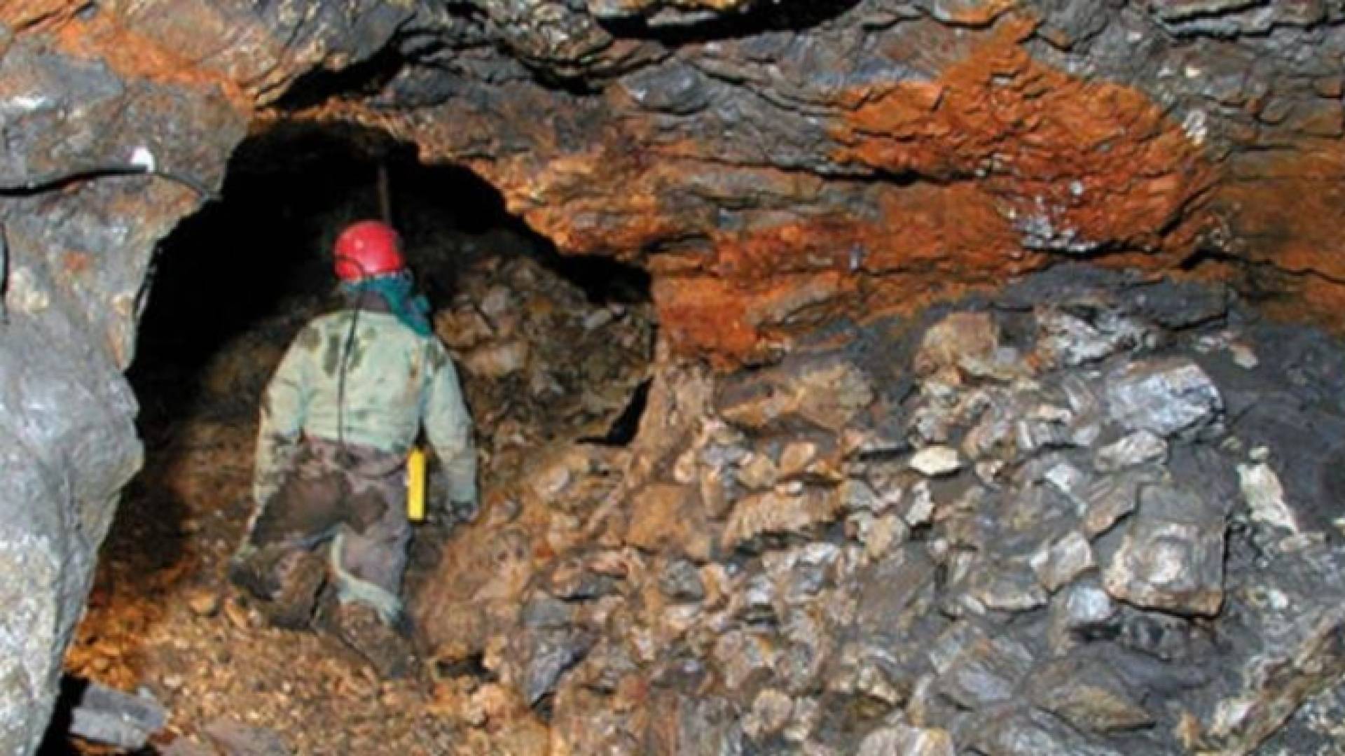 انزلاق تربة - ارشيفية