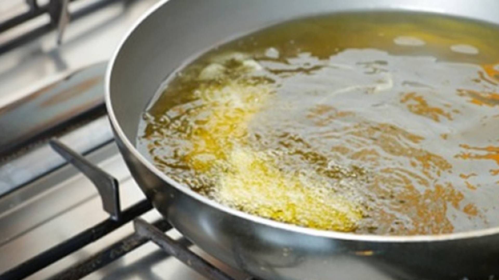 مقلى يه زيت - ارشيفية