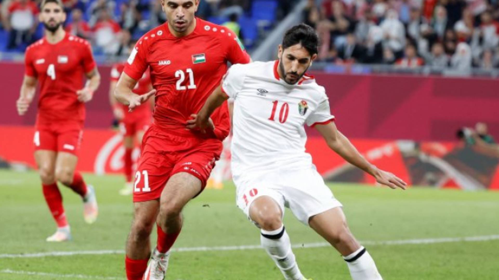 لاعب منتخبنا الوطني ونادي سحاب - يزن النعيمات