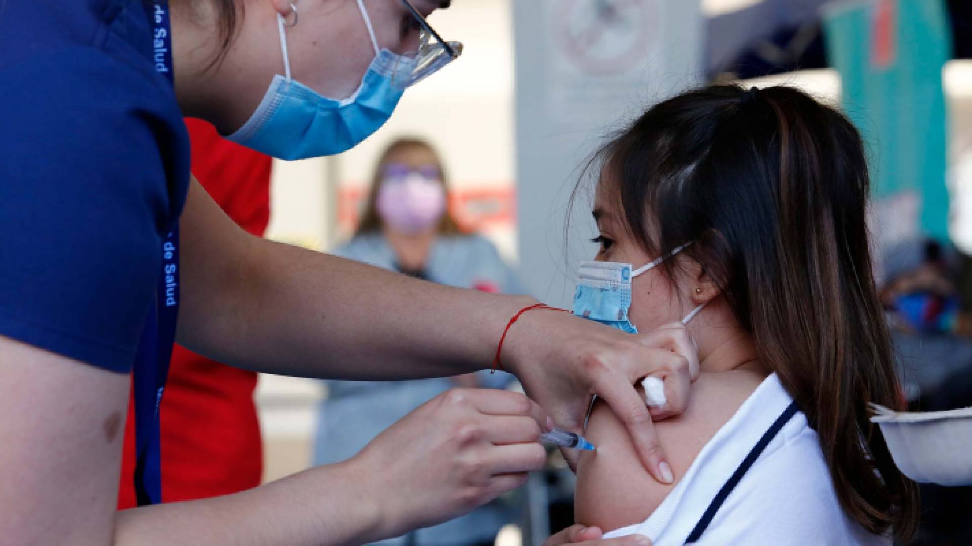 خلال تلقيح إحدى الفتيات