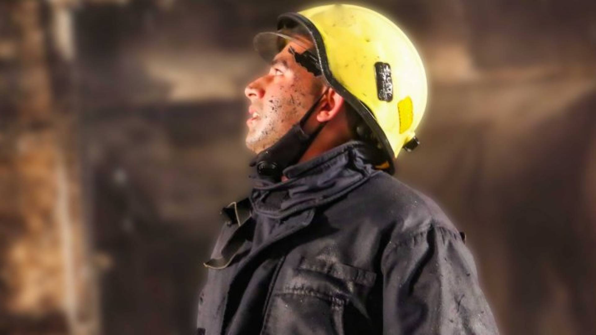 رجل دفاع مدني