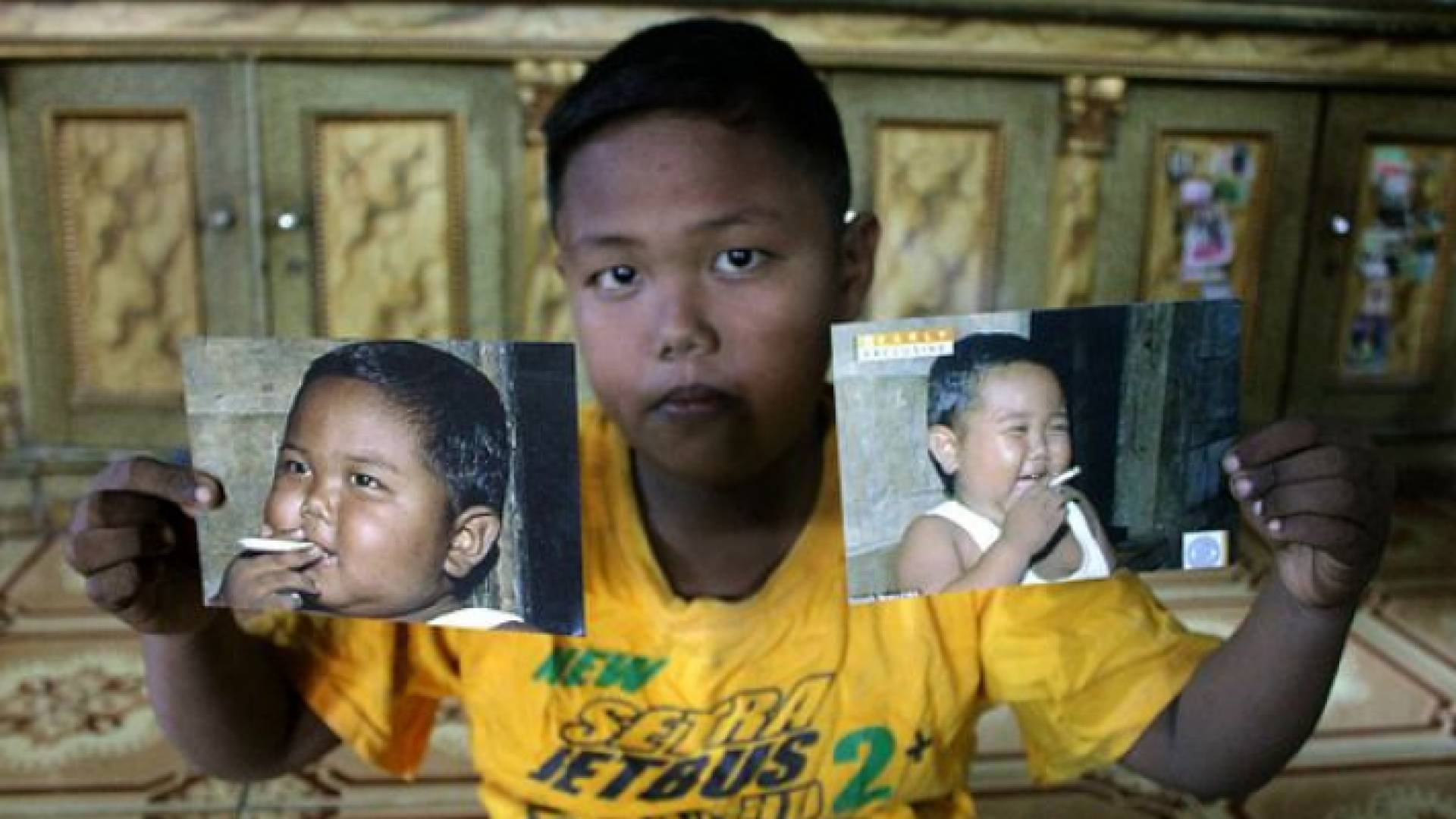 نشر صورة أصغر مدخن في العالم بعد 10 سنوات