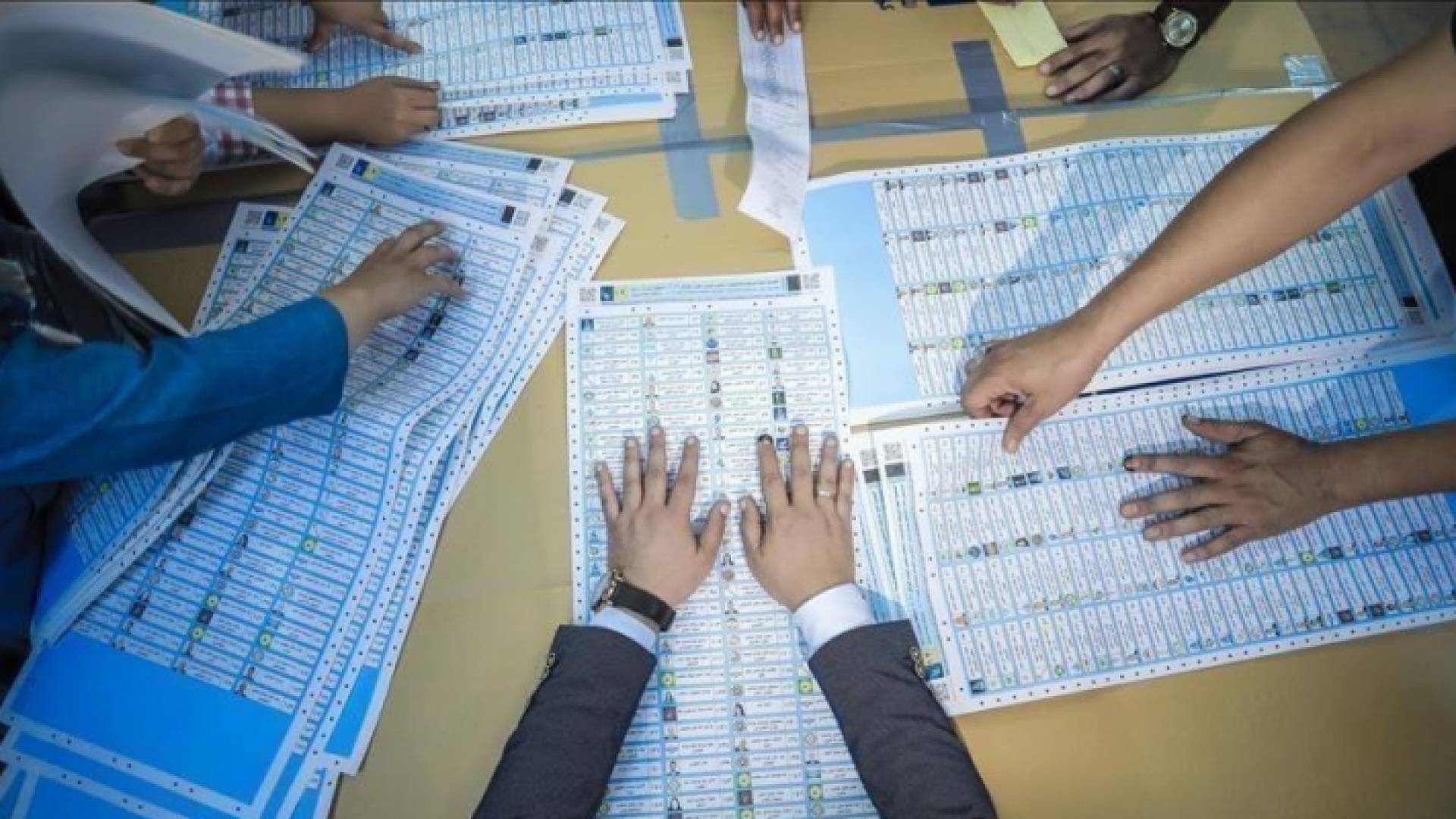 كشوفات بأسماء المرشحين للانتخابات النيابية في العراق - أرشيفية