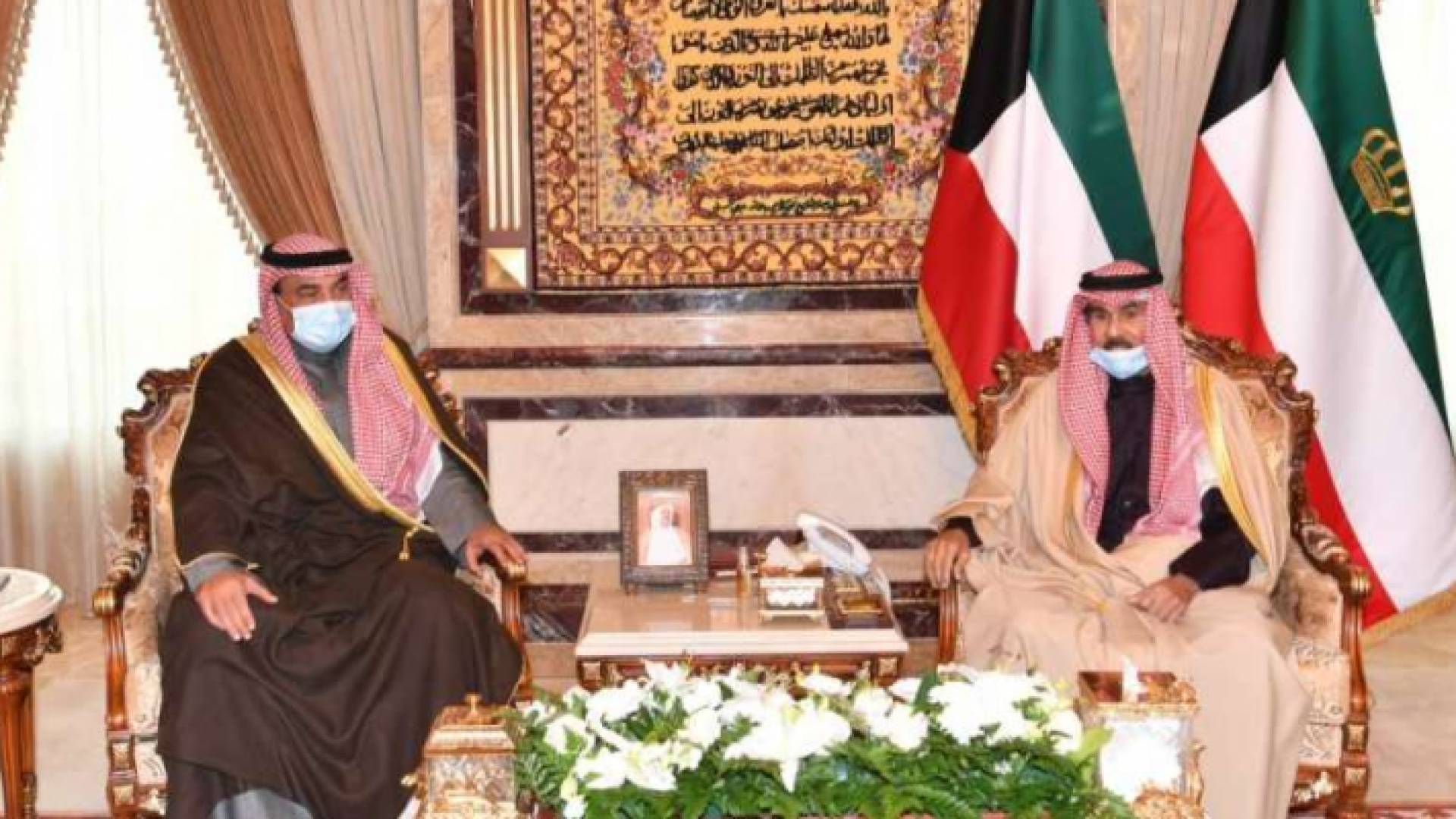أمير الكويت يستقبل رئيس مجلس الوزراء
