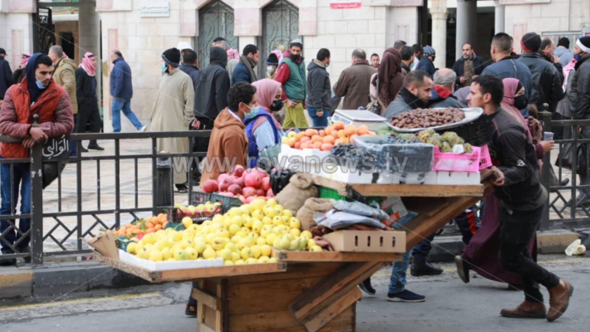 من الحياة اليومية في منطقة وسط البلد بالعاصمة عمان