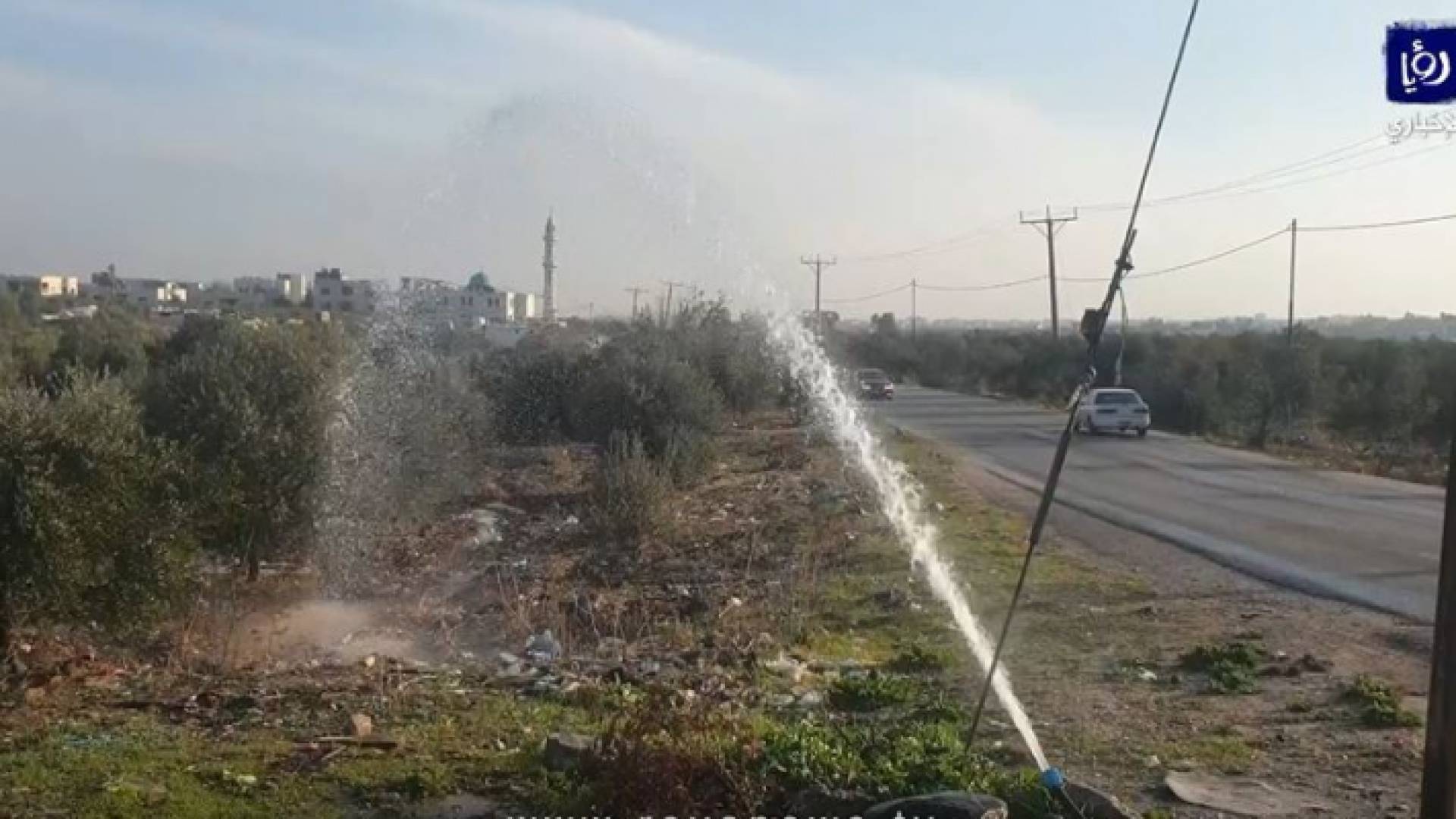 في ظل ما نعانيه من أزمة مياه في الأردن.. انفجار خط مياه رئيسي في اربد