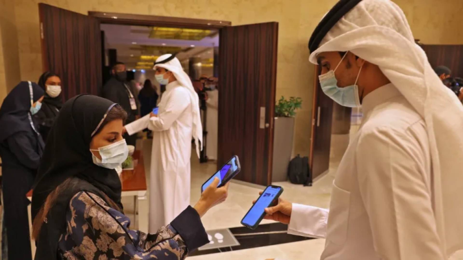 سعودية تتحقق من تلقي مواطن لقاح كورونا - أرشيفية