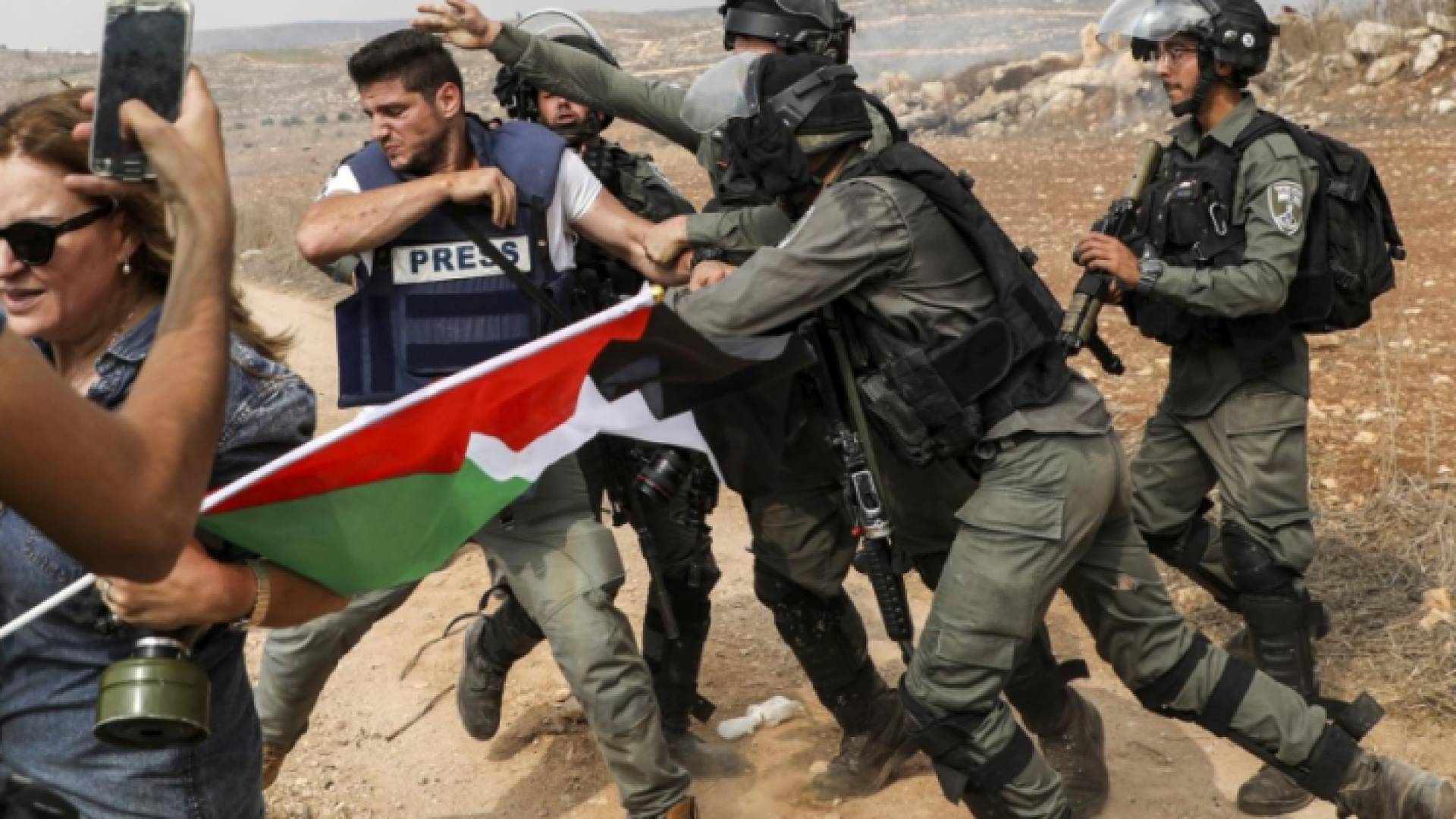 "دعم الصحفيين الفلسطينيين" تطالب بتشكيل لجنة لمحاسبة الاحتلال على انتهاكاته بحق الصحفيين