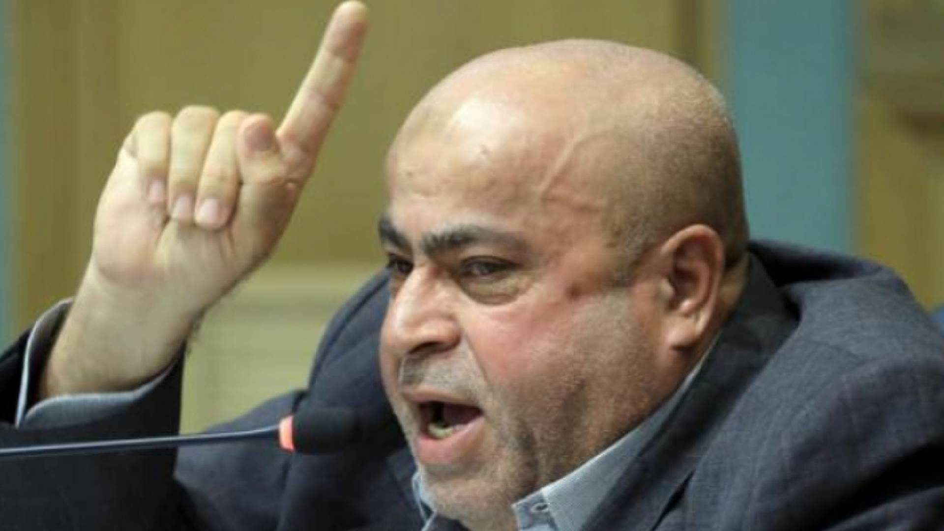 النائب خليل عطية