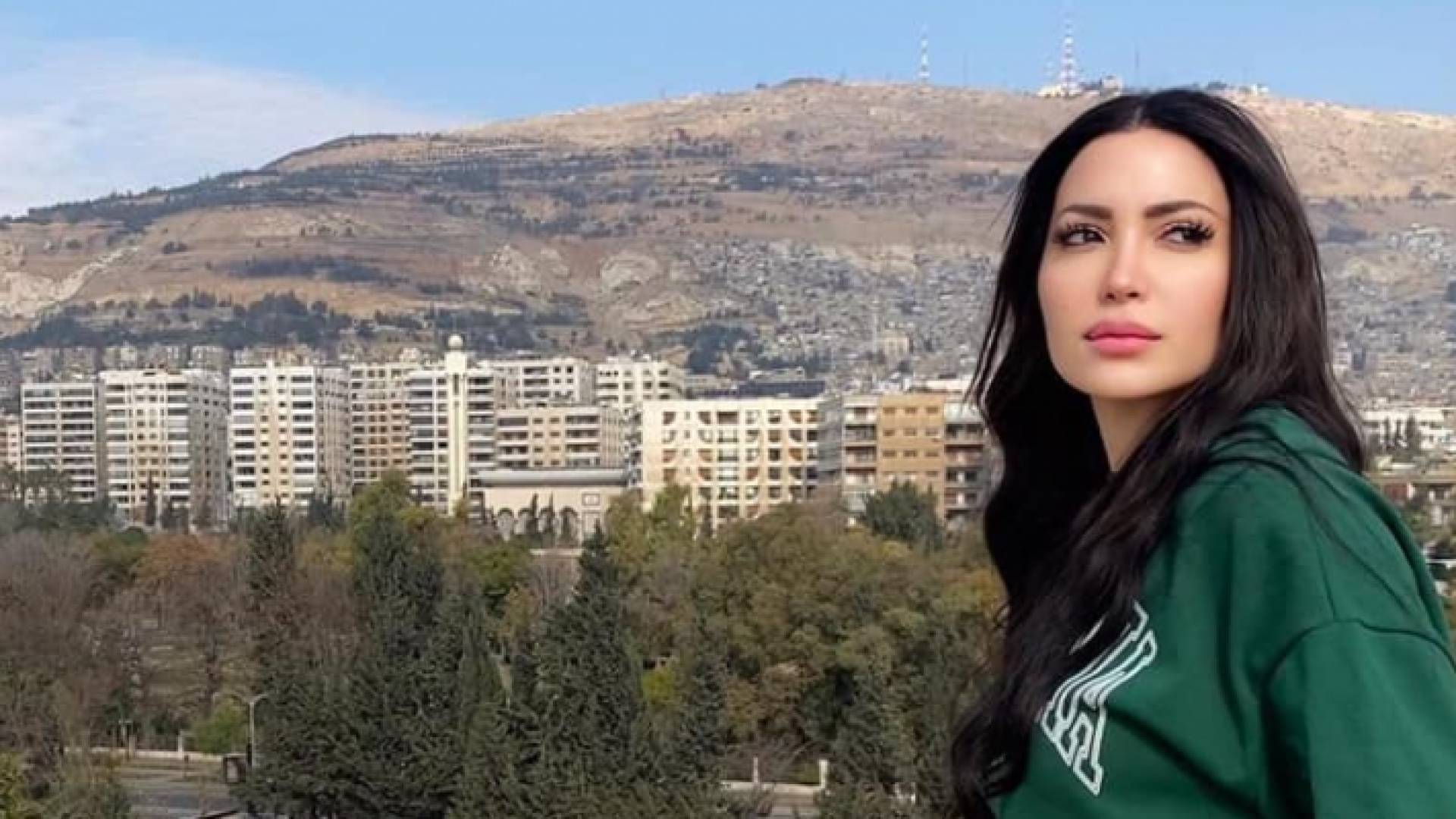 الفنانة نسرين طافش