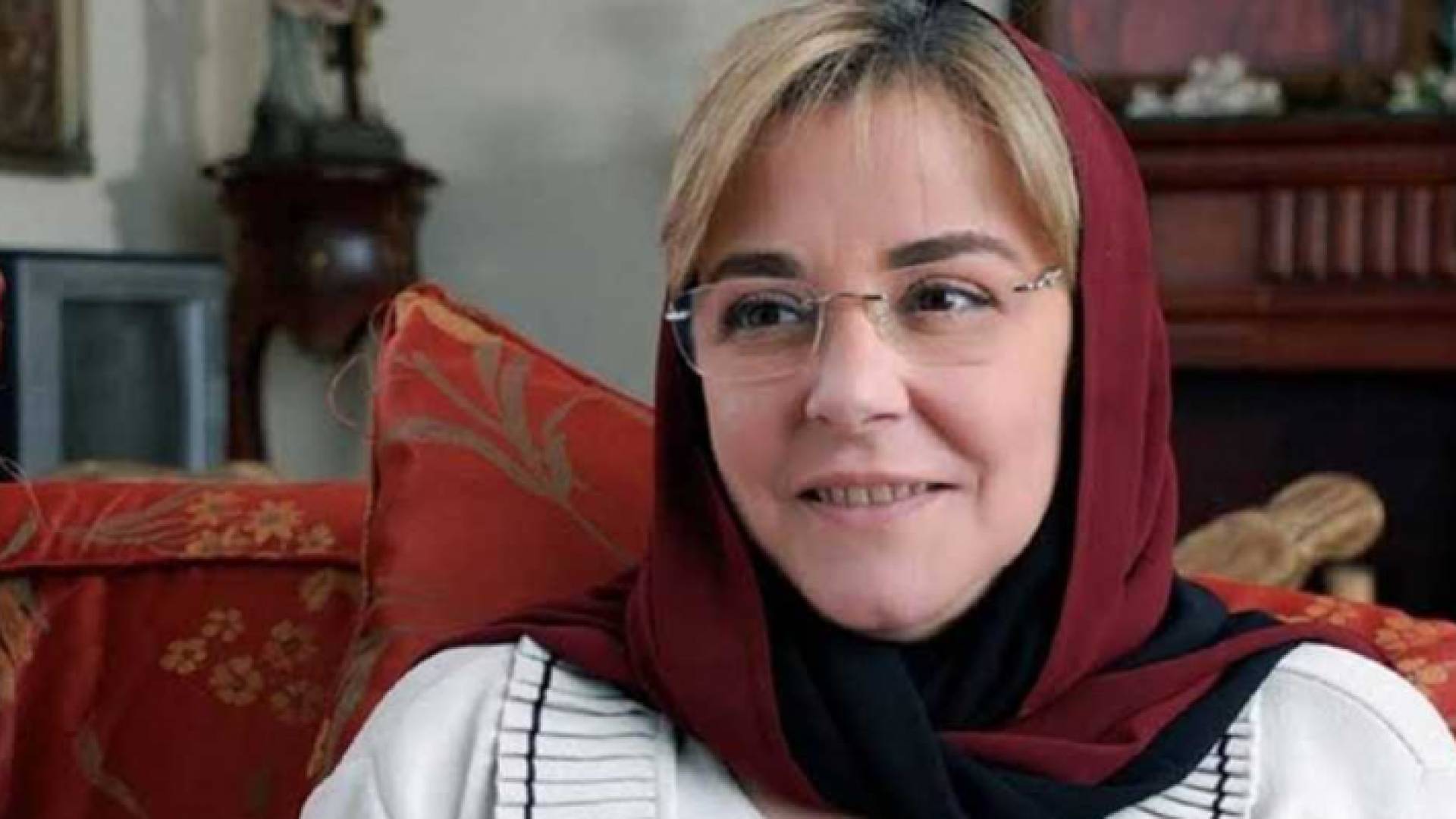 الممثلة المصرية مها أبو عوف