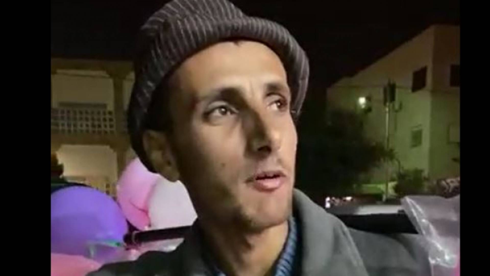 بائع متجول يعثر على17 ألف دينار في اربد ويعيدها لصاحبها.. والأخير يكافئه بـ5 دنانير