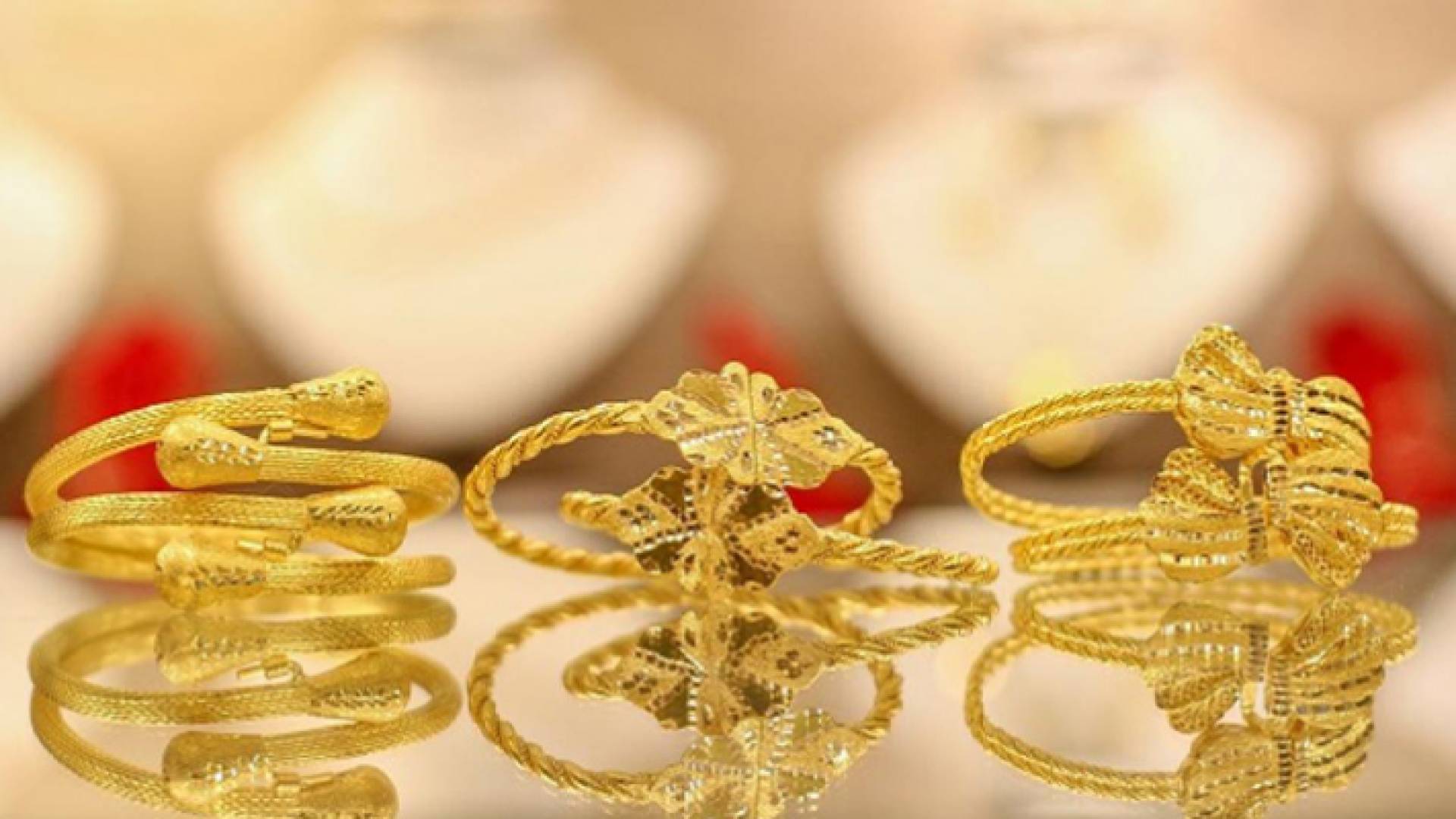 كشف ملابسات سرقة مصاغ ذهبي بقيمة 4 الاف دينار برام الله