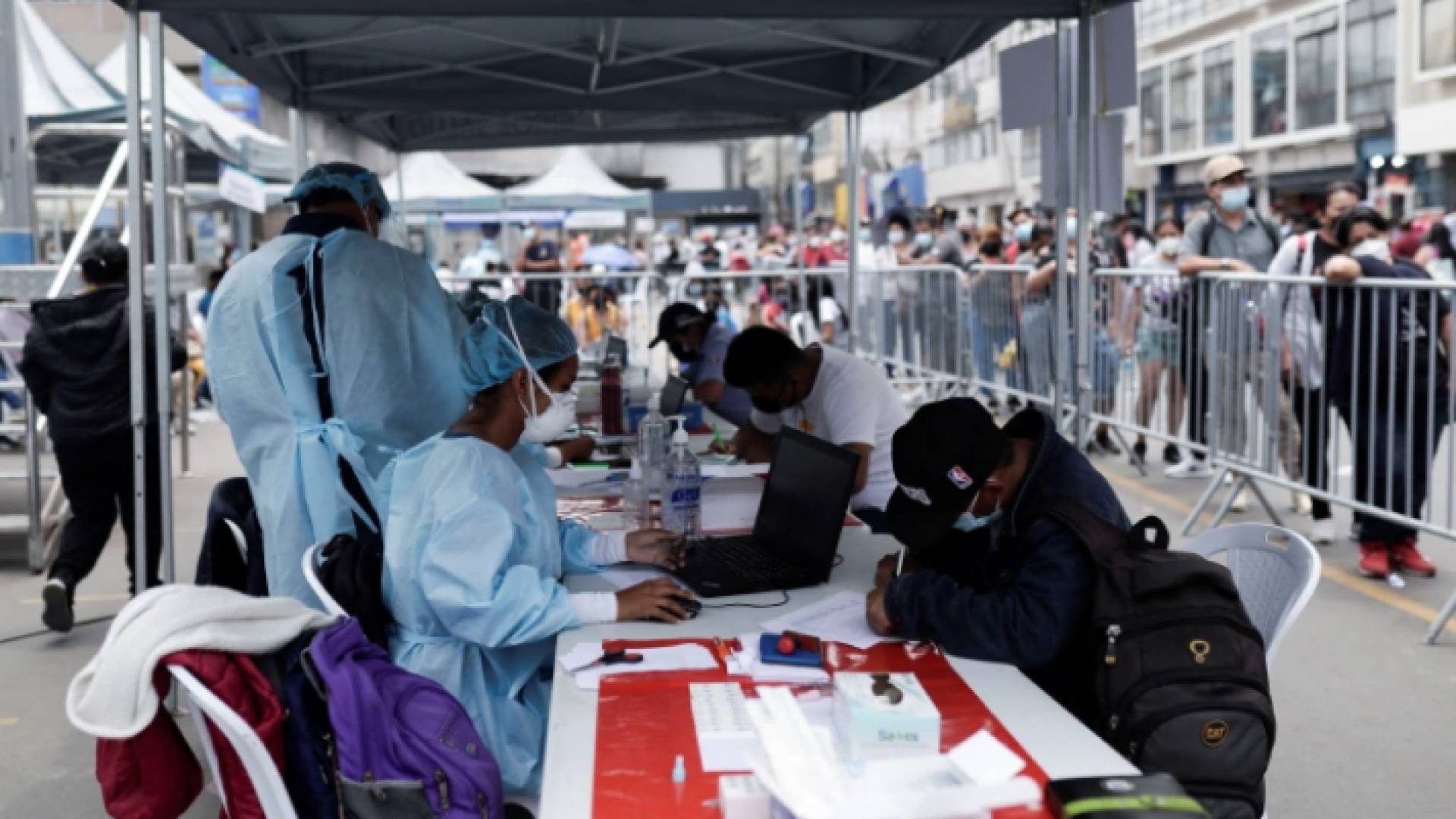 حصيلة كورونا تتخطى 300 مليون إصابة حول العالم