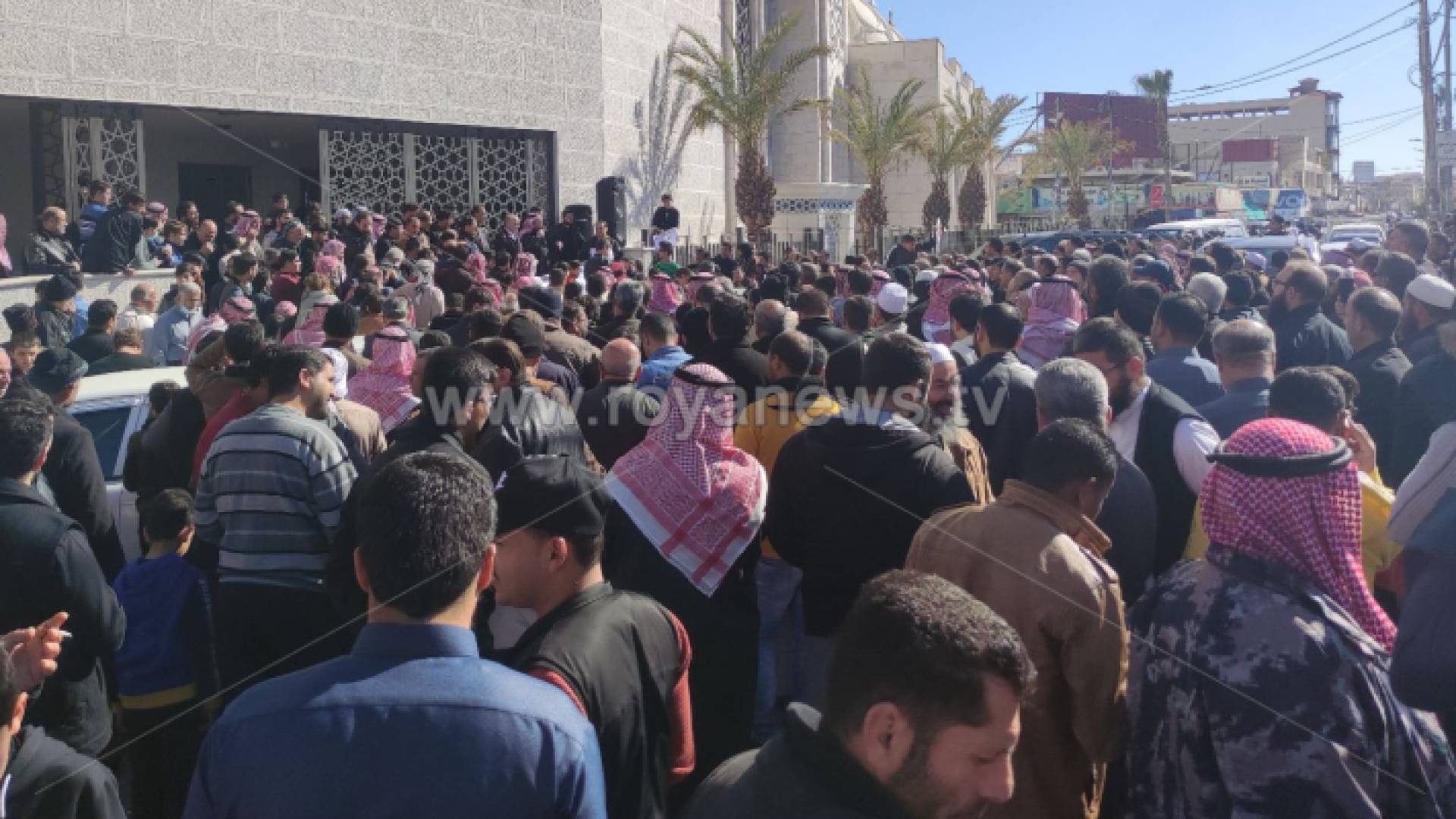 الصورة من الوقفة الاحتجاجية