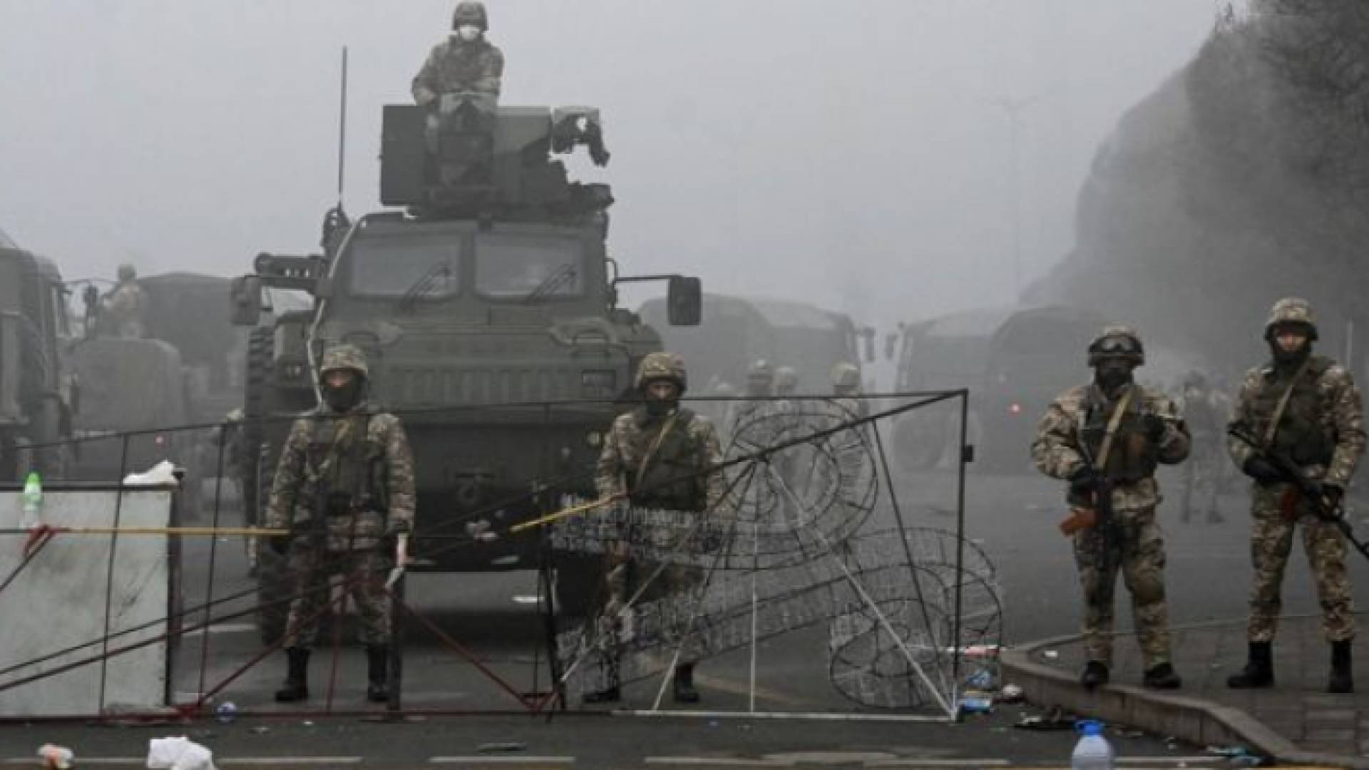 الصورة خلال السيطرة على الاحتجاجات