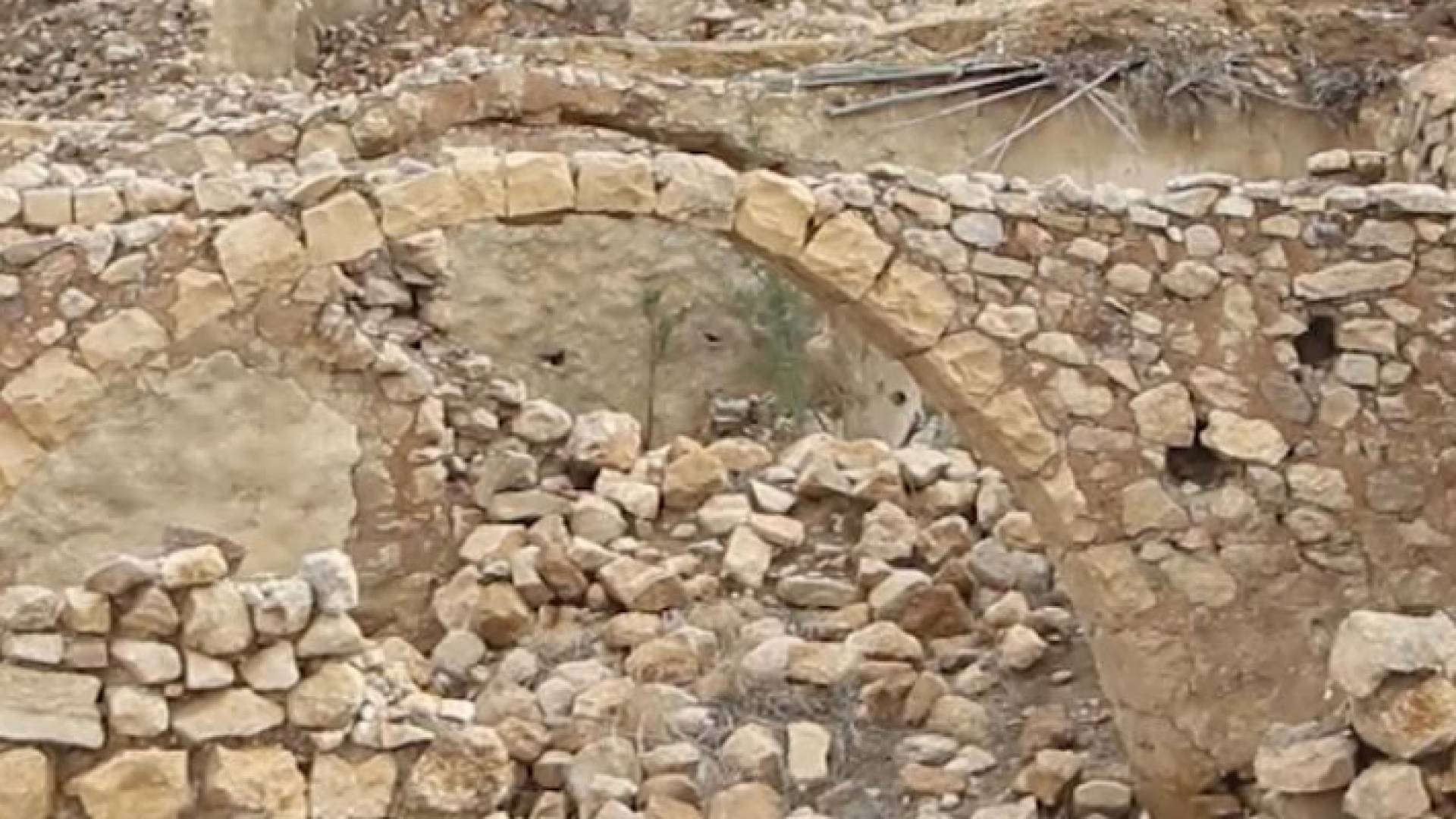 صنفحة.. قرية هجرها سكانها بحثا عن الرزق في الطفيلة