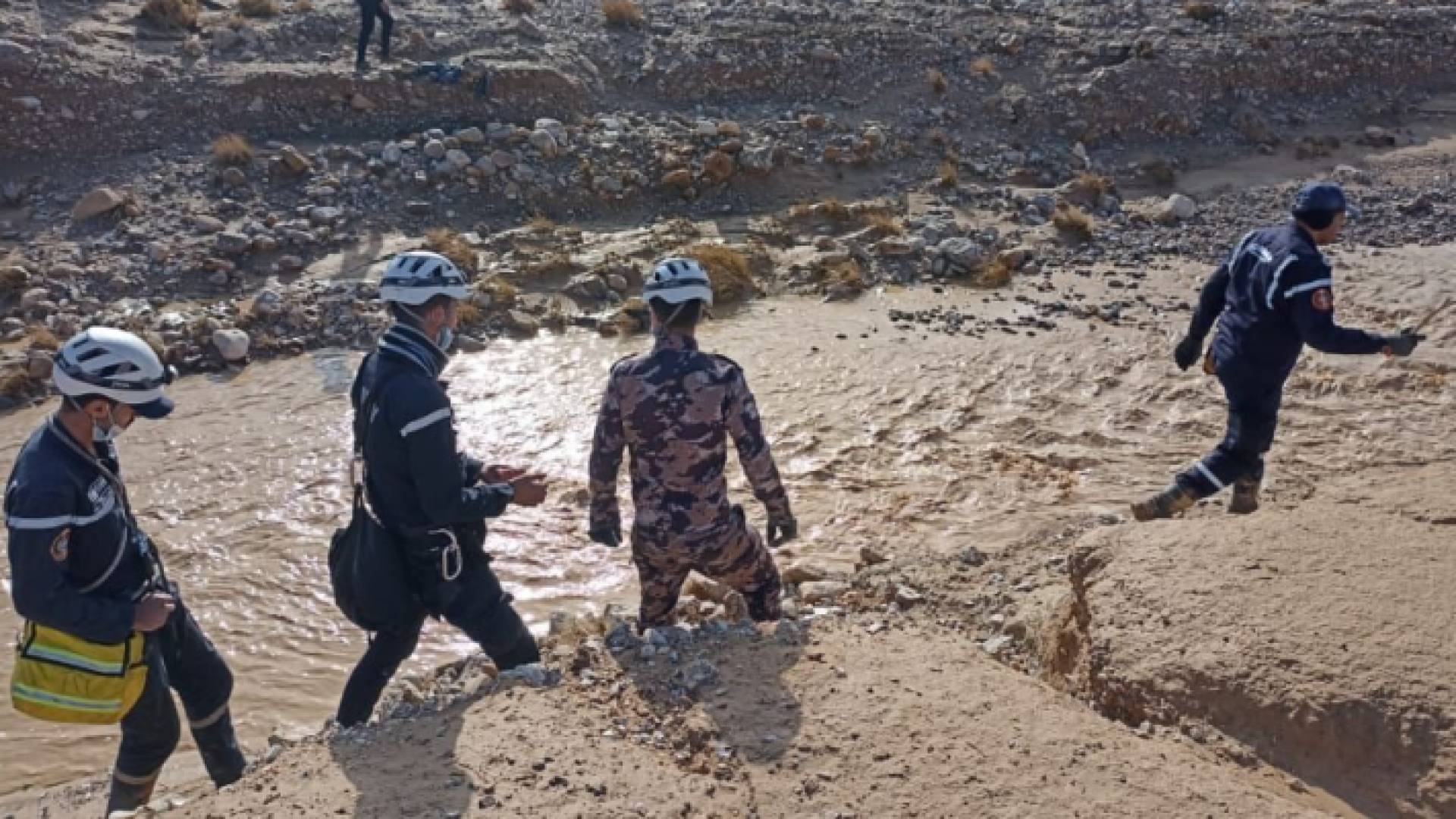 من عمليات البحث عن الشاب المفقود