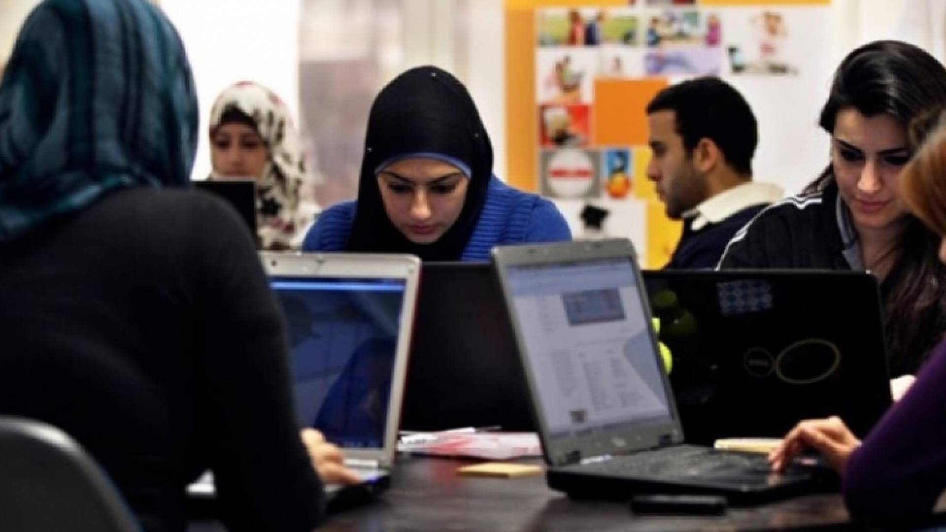 شباب أردنيون