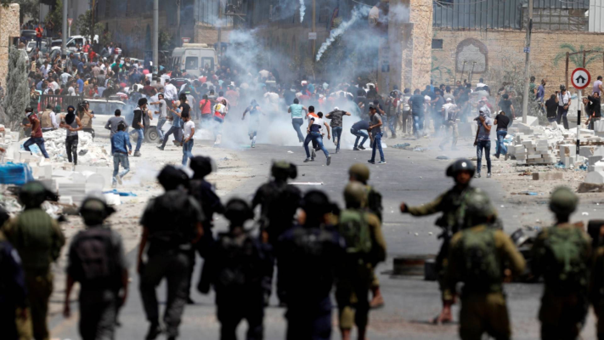 مواجهات بين الفلسطينيين وقوات الاحتلال