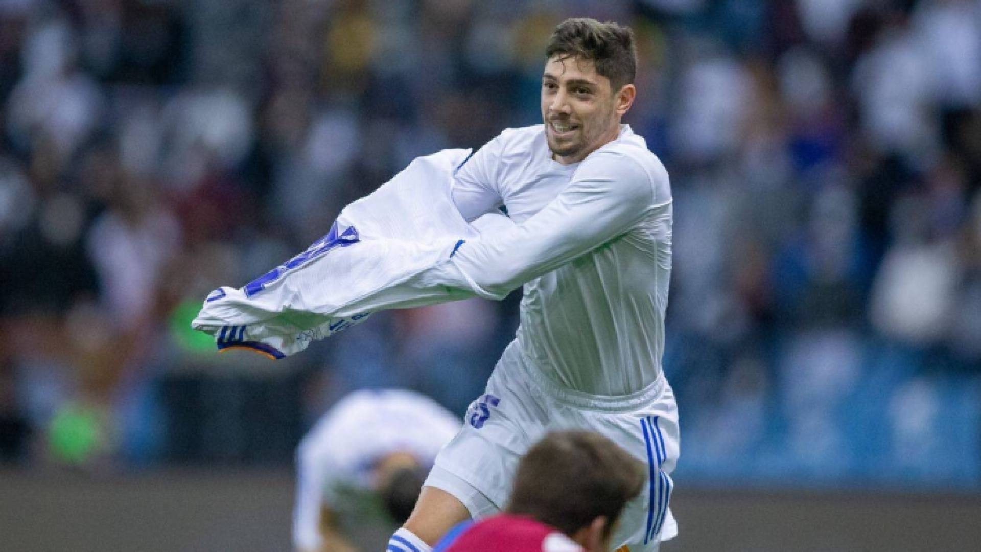 ريال مدريد يهزم برشلونة في كلاسيكو أسبانيا ويصل لنهائي السوبر