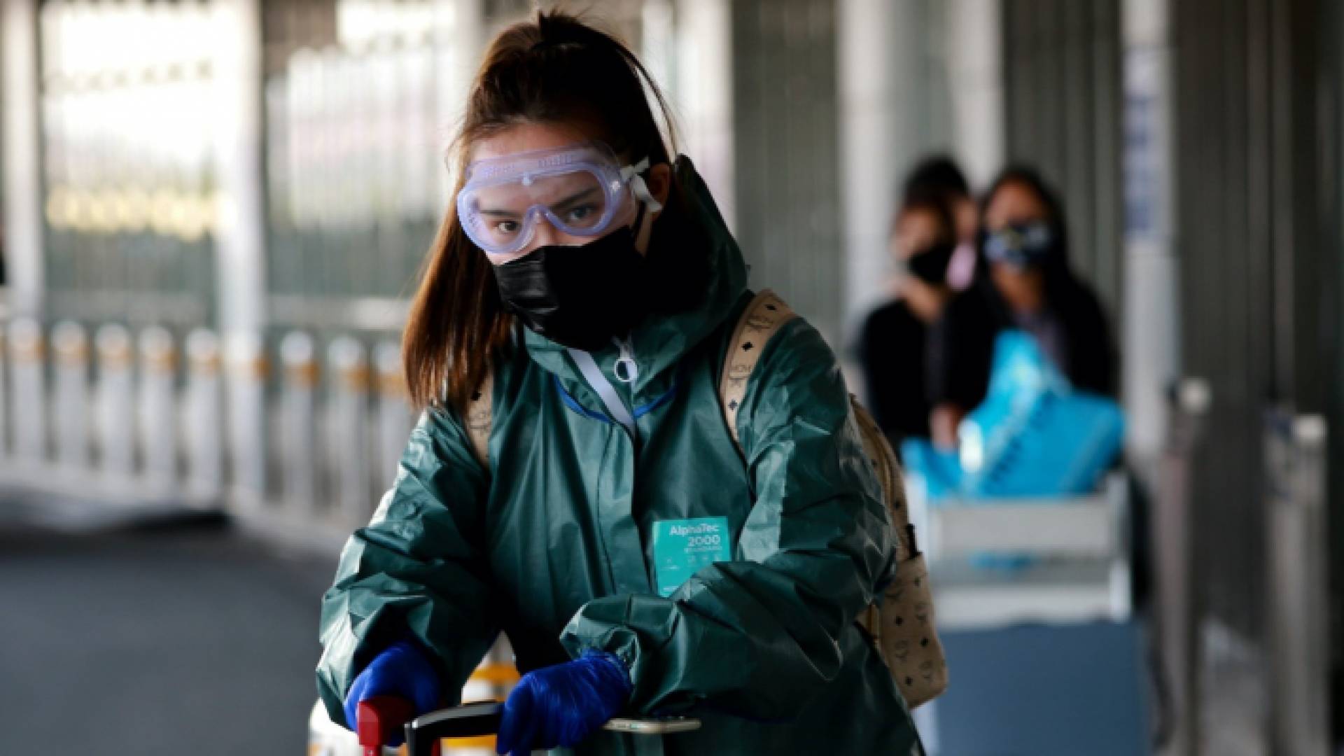 الفلبين تمنع غير الملقحين من استخدام النقل العام بالعاصمة