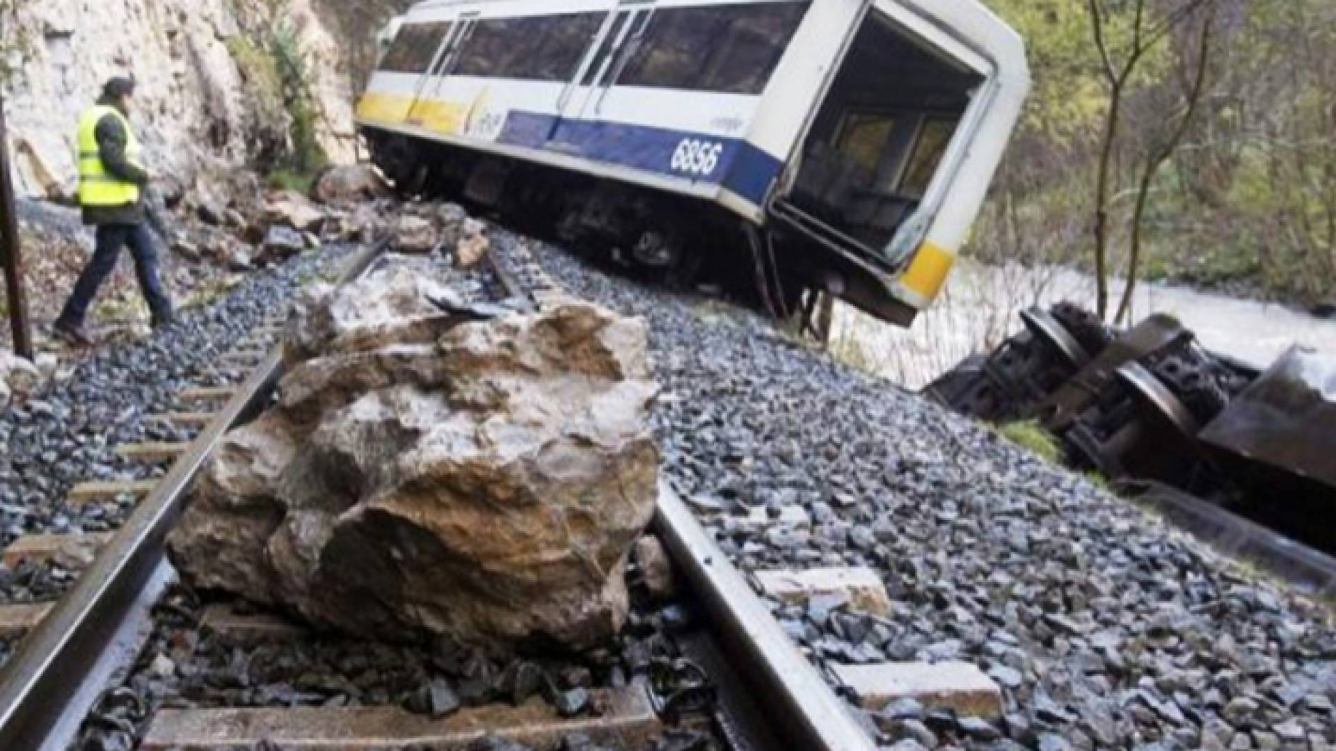 مقتل وجرح 50 شخصا اثر خروج قطار ركاب عن مساره في الهند