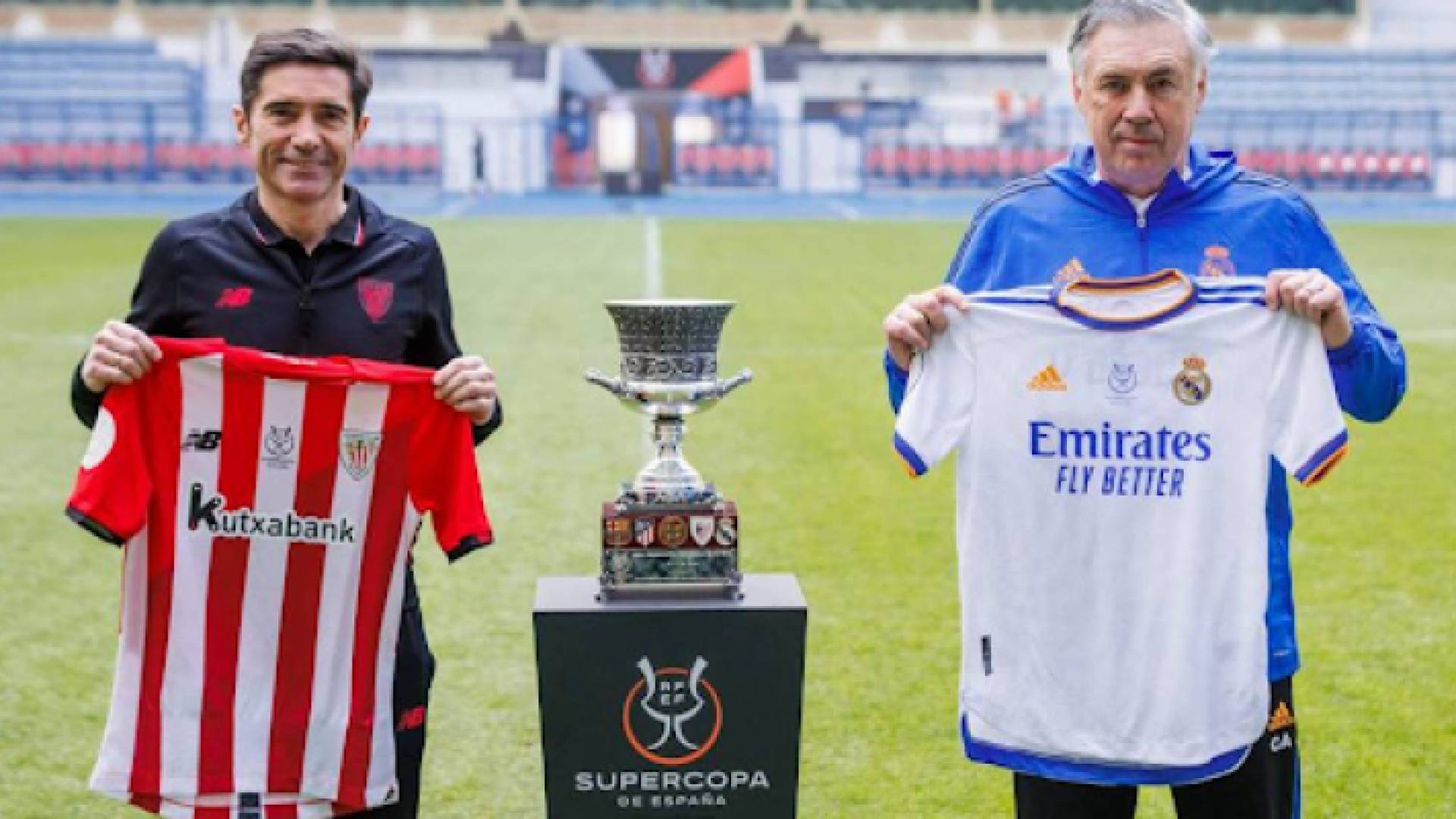 مدرب ريال مدريد كارلو أنشيلوتي (يمين) ومدرب بيلباو مارسيلينو تورال (يسار)