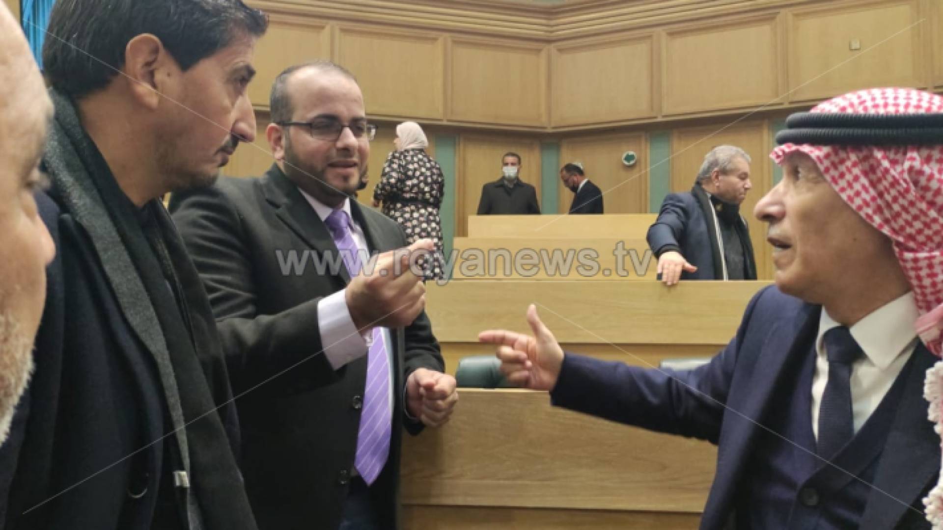 النائب الرياطي خلال الجلسة