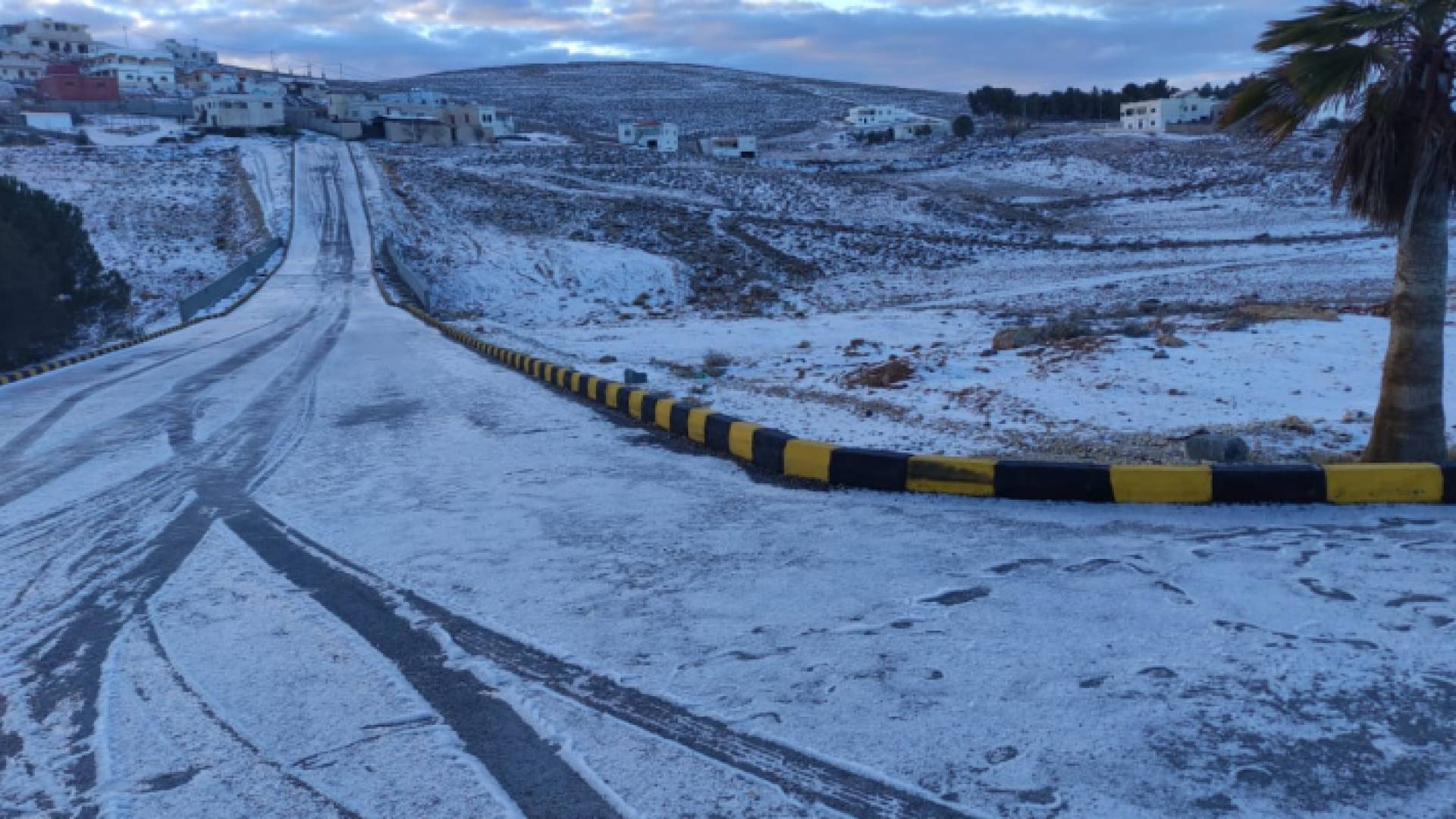 الثلوج في الشوبك