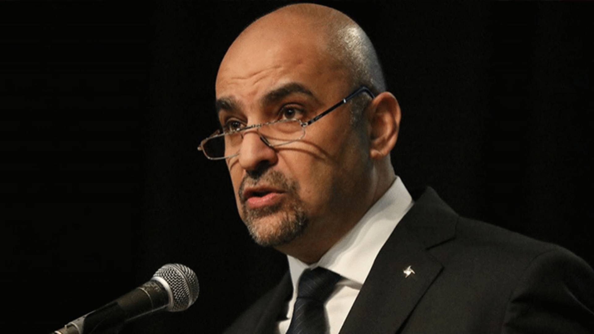 النائب السابق طارق خوري