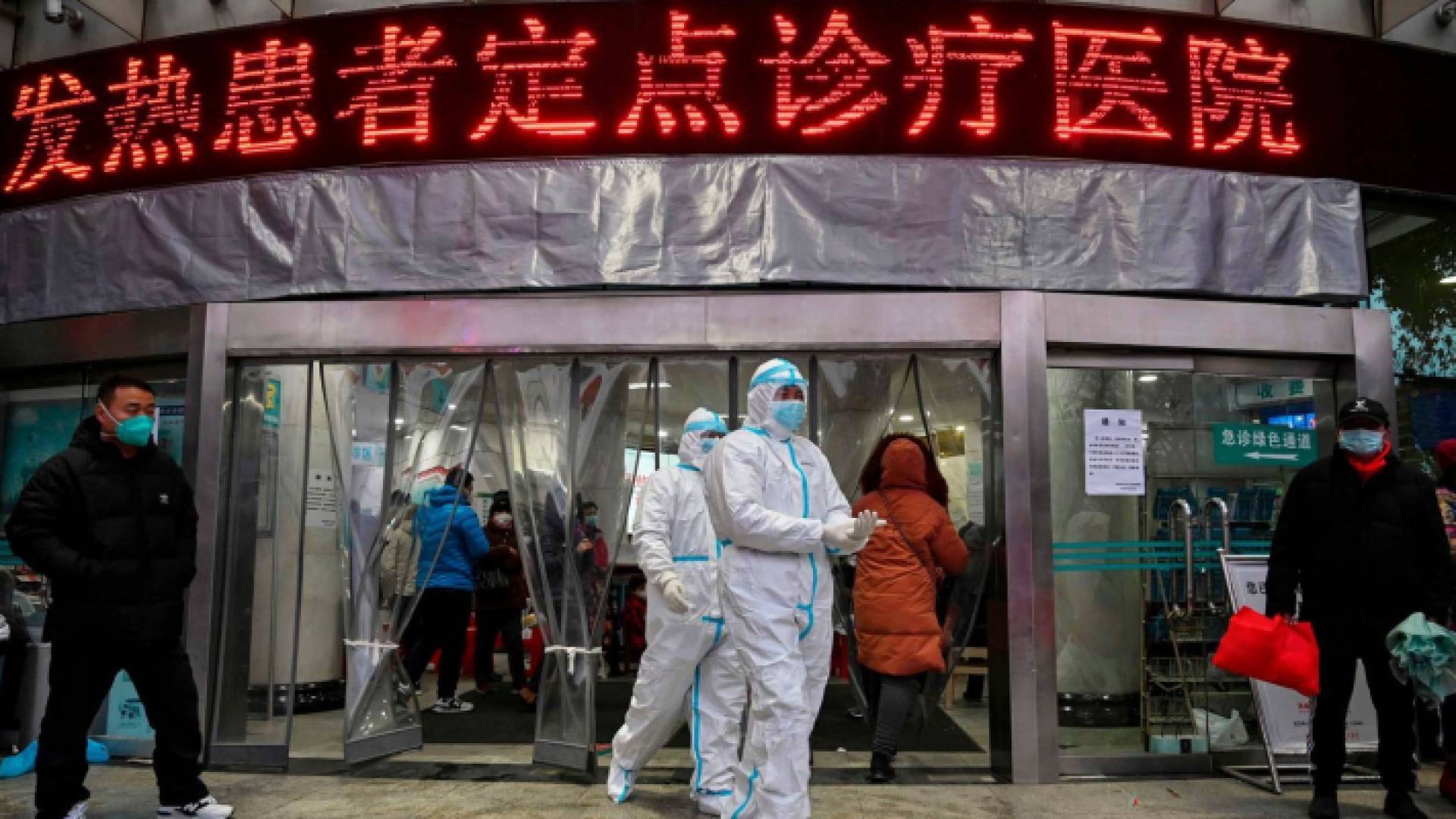 الصين تأمر بتعقيم الطرود البريدية الدولية بسبب المخاوف من أوميكرون