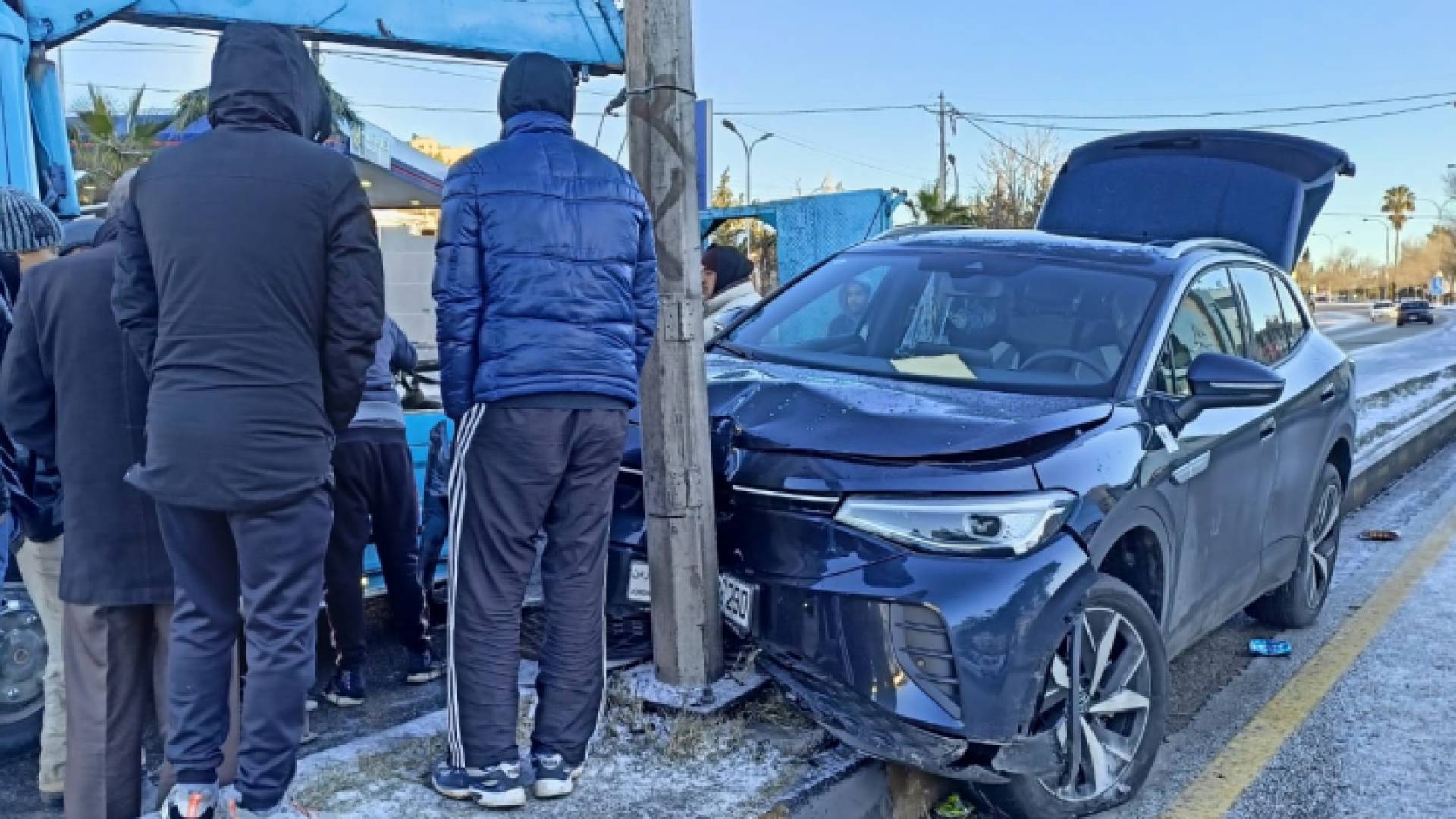 انزلاق مركبات في صويلح صباح الخميس