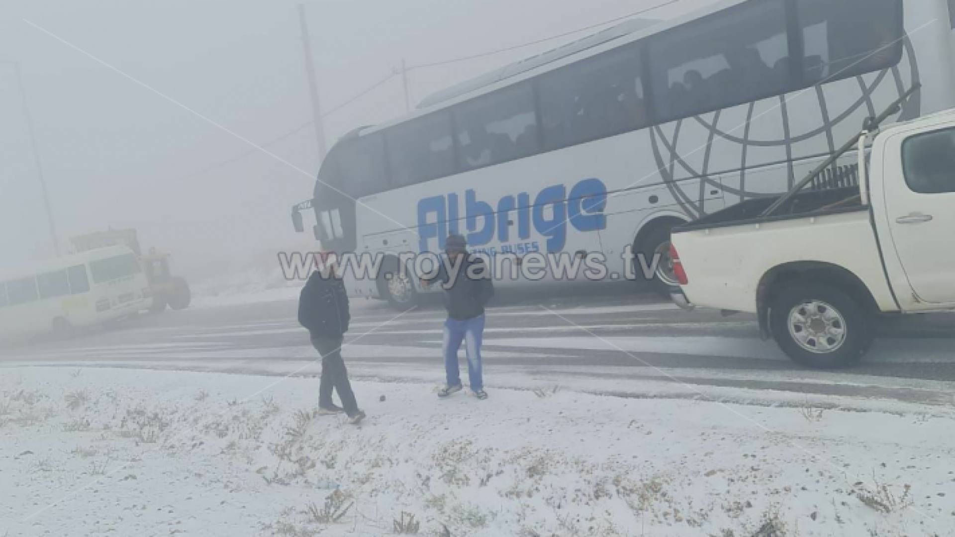 صورة لحافلة سياحية