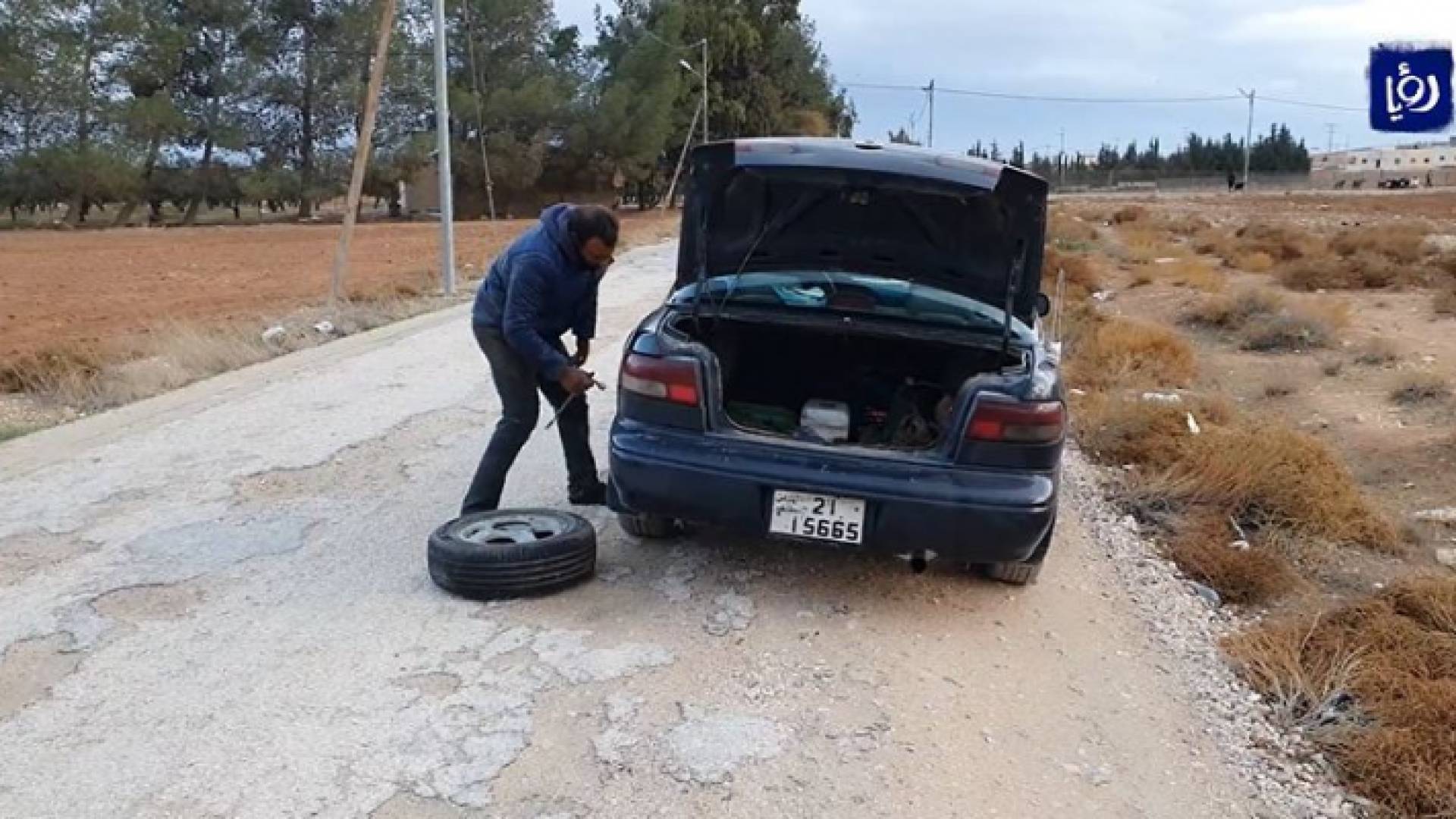 المفرق.. شارع حي المستشفى الأمريكي مصيدة للمركبات وللمواطنين