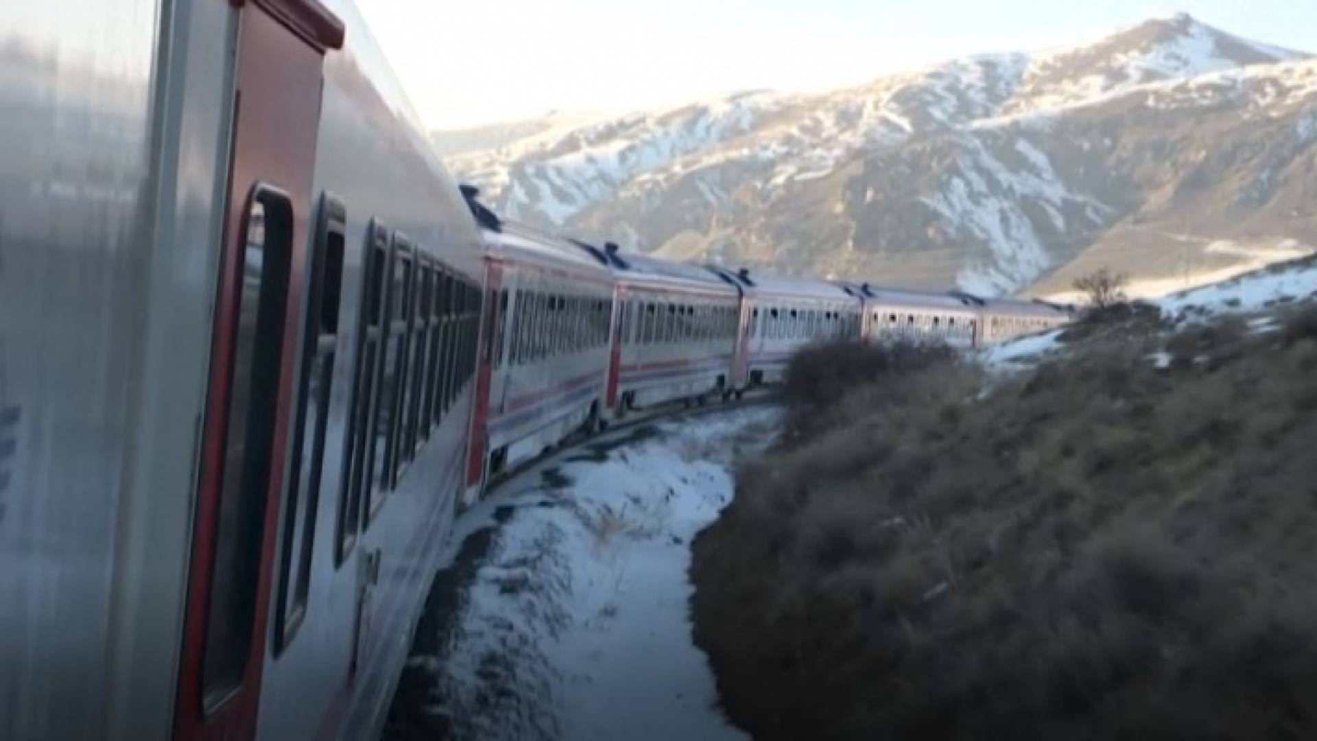 القطار "إيسترن إكسبرس"