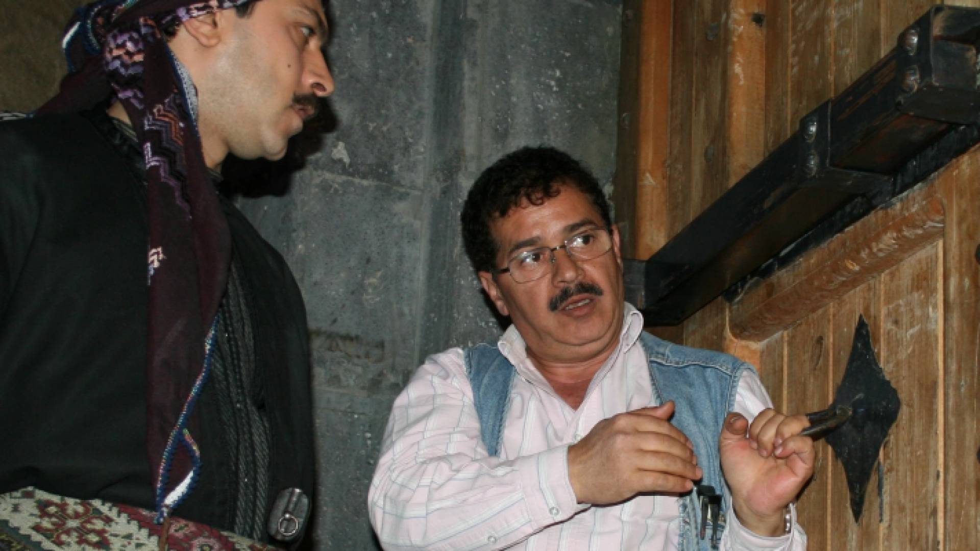 المخرج السوري أثناء أحد مشاهد باب الحارة