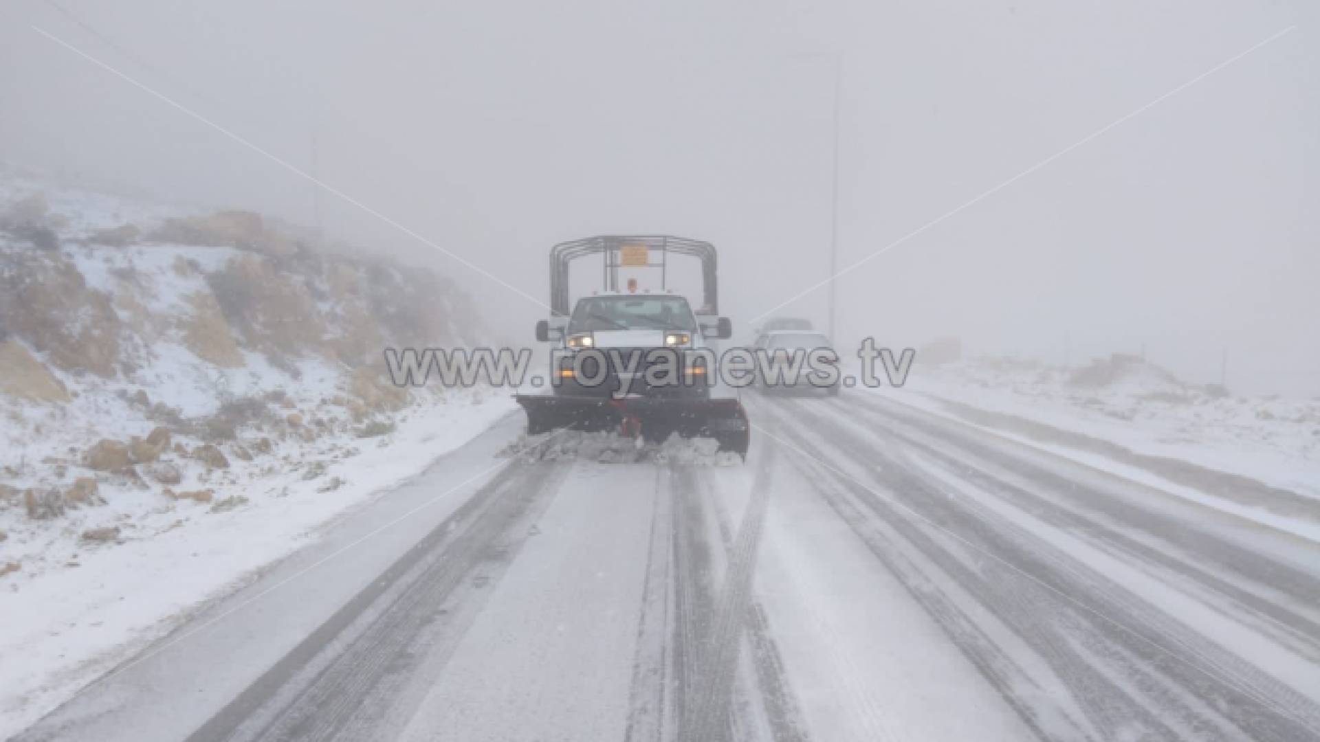 من الثلوج في محافظة معان