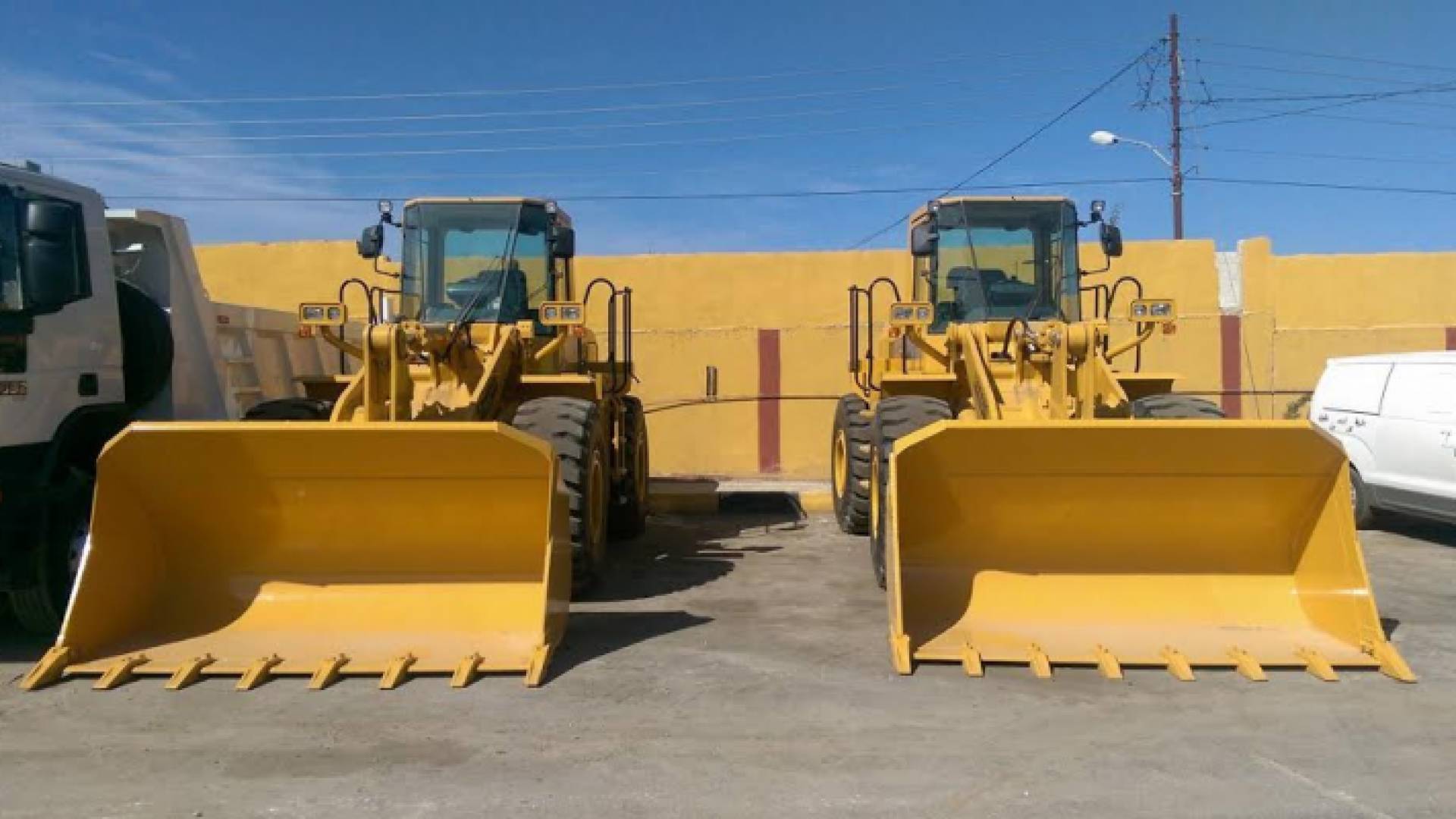 آليات - ارشيفية