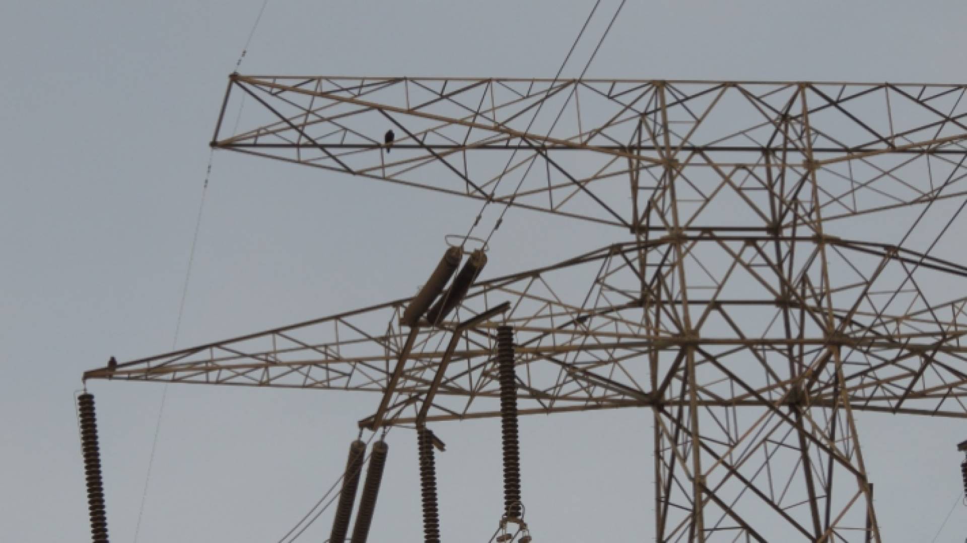 عمود كهرباء