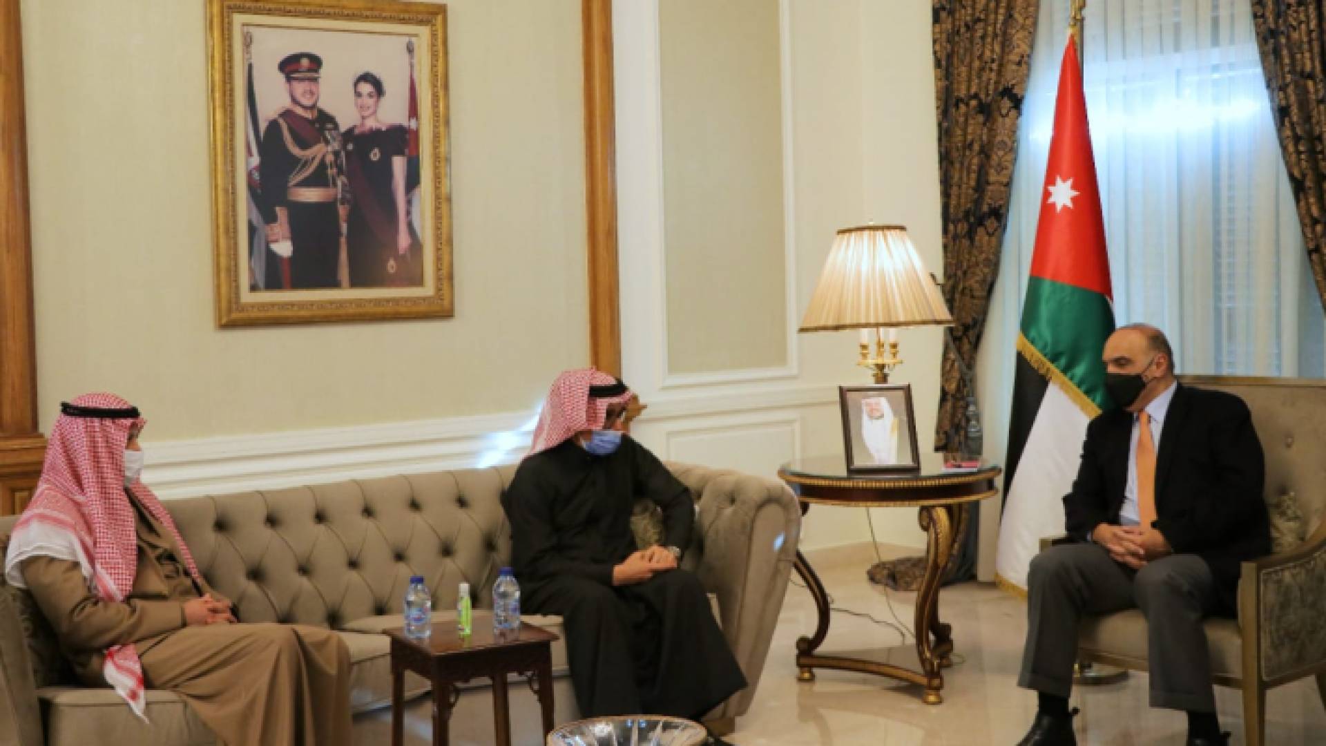 الخصاونة: مشروع "نيوم" من شأنه أن يخدم الواقع الاقتصادي في المنطقة