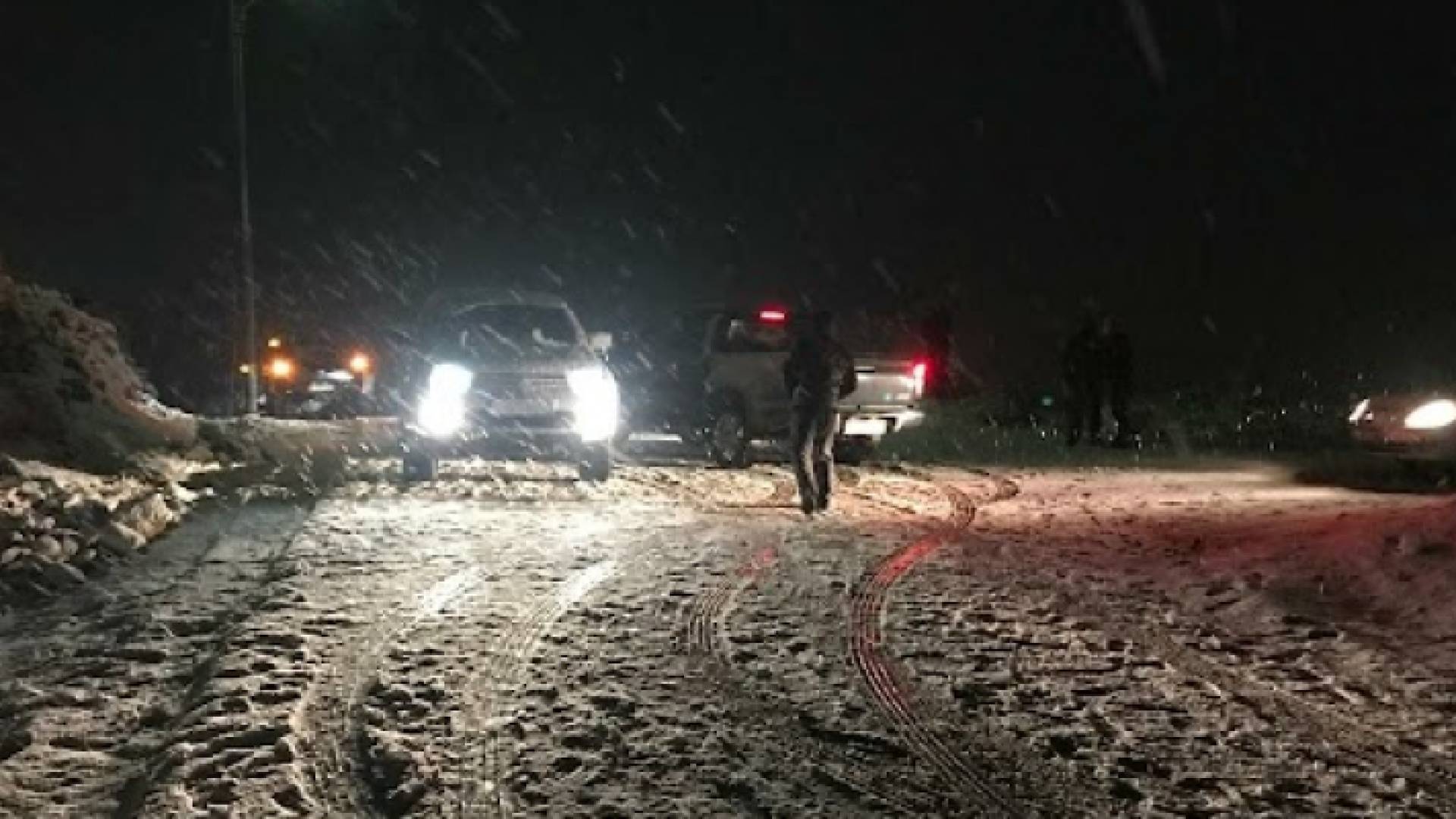 إغلاق طريق غريسا القديمة القاعدة باتجاه بلعما بسبب تراكم الثلوج