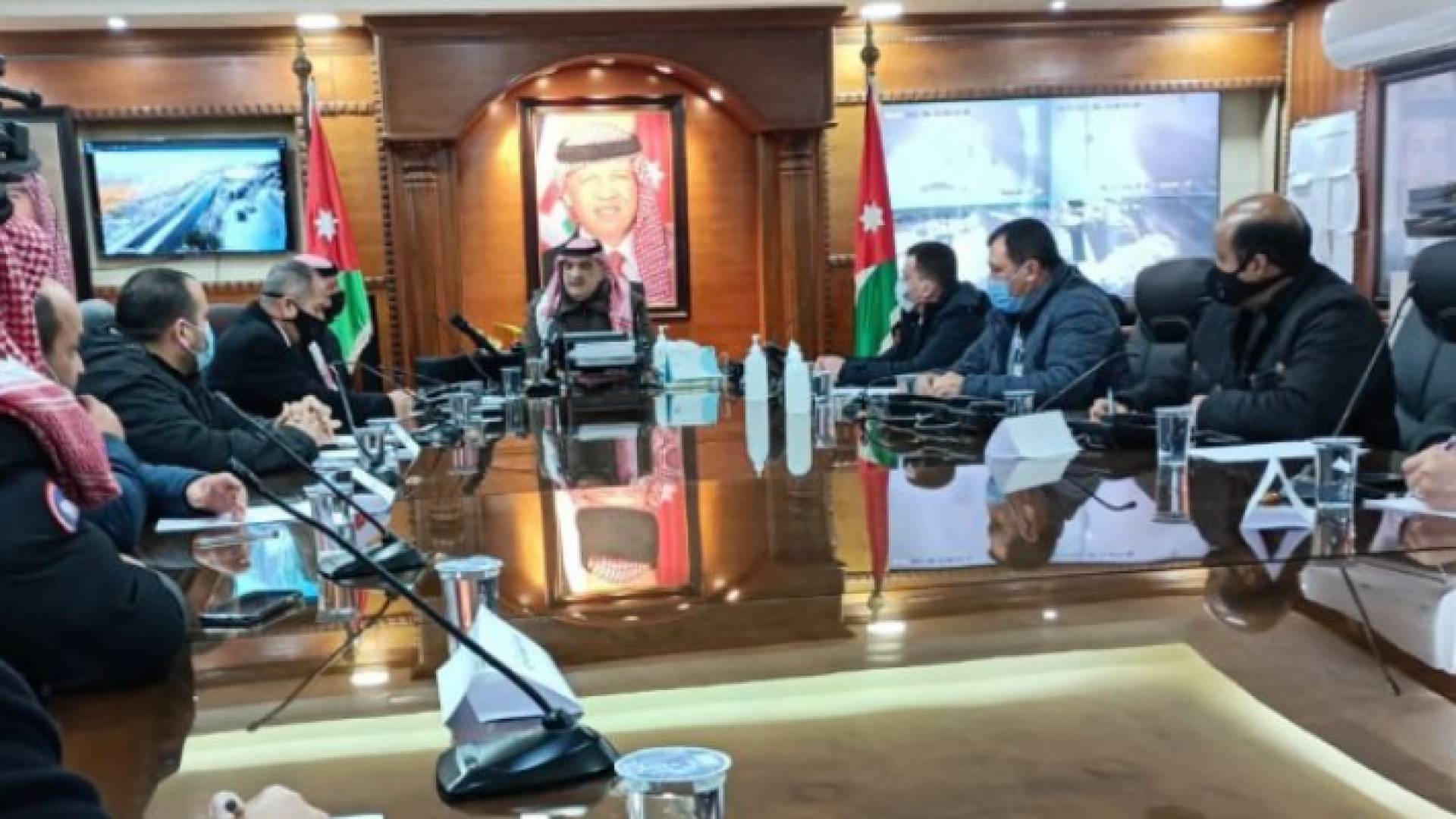 رئيس الوزراء خلال جولته التفقدية