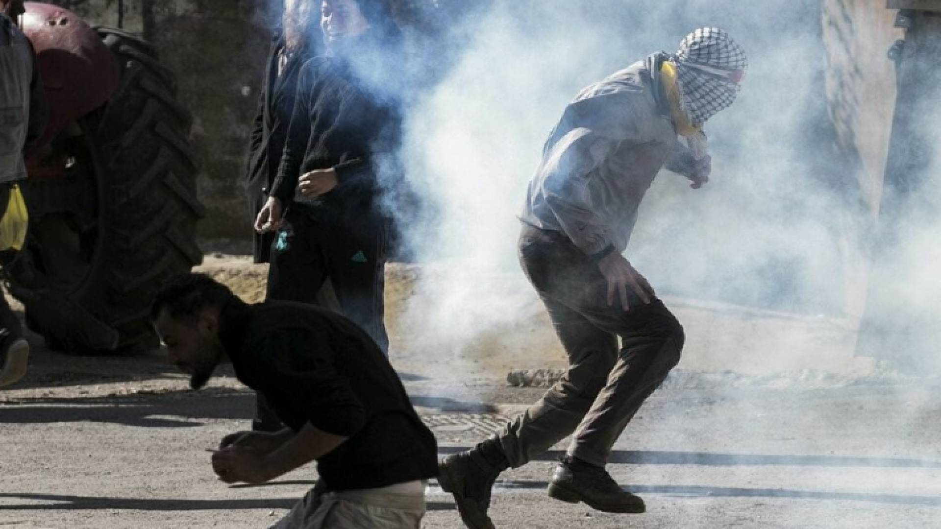 قمع قوات الاحتلال لمسيرة كفر قدوم