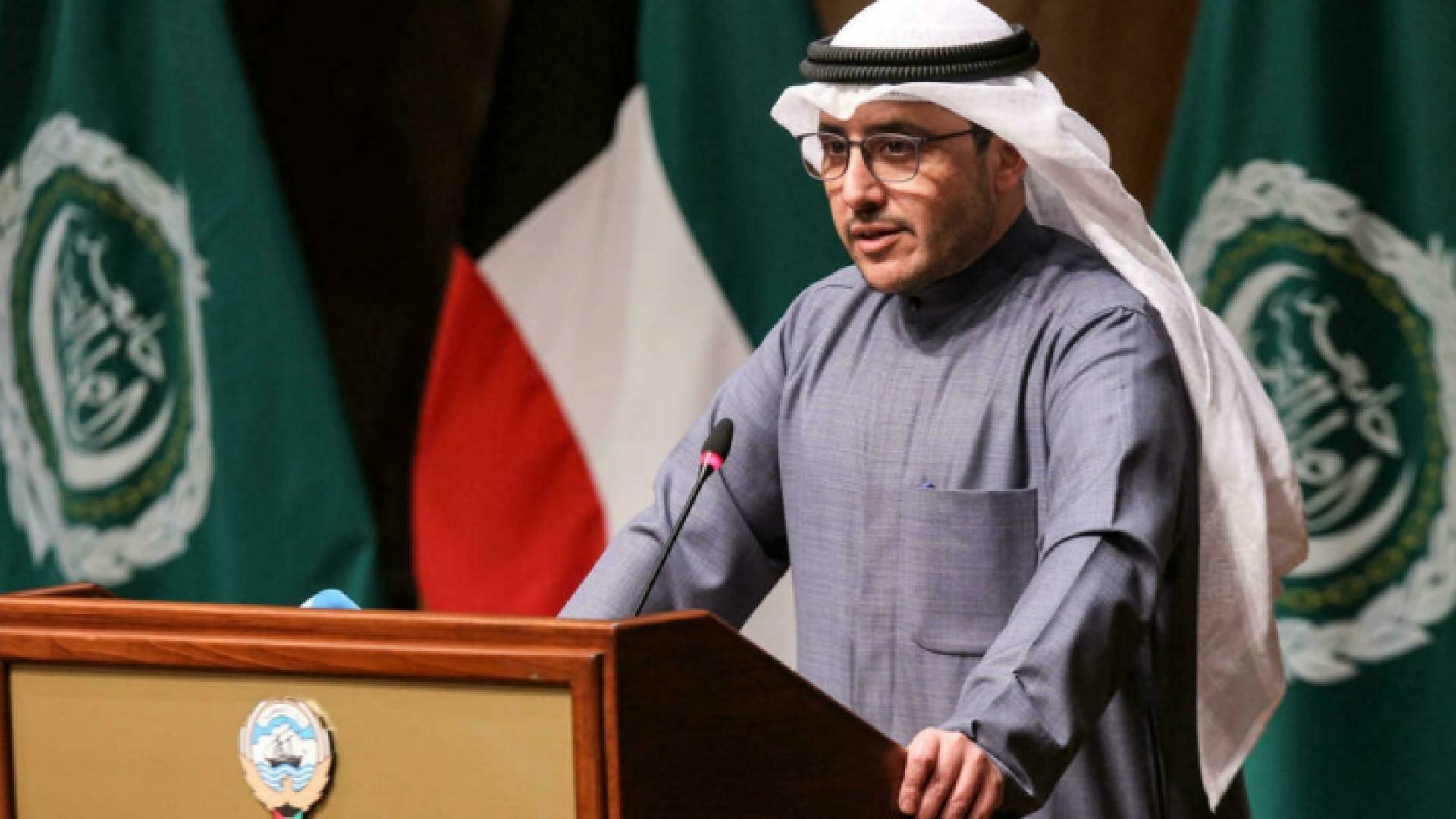 وزير الخارجية الكويتي في مؤتمر صحافي في الكويت