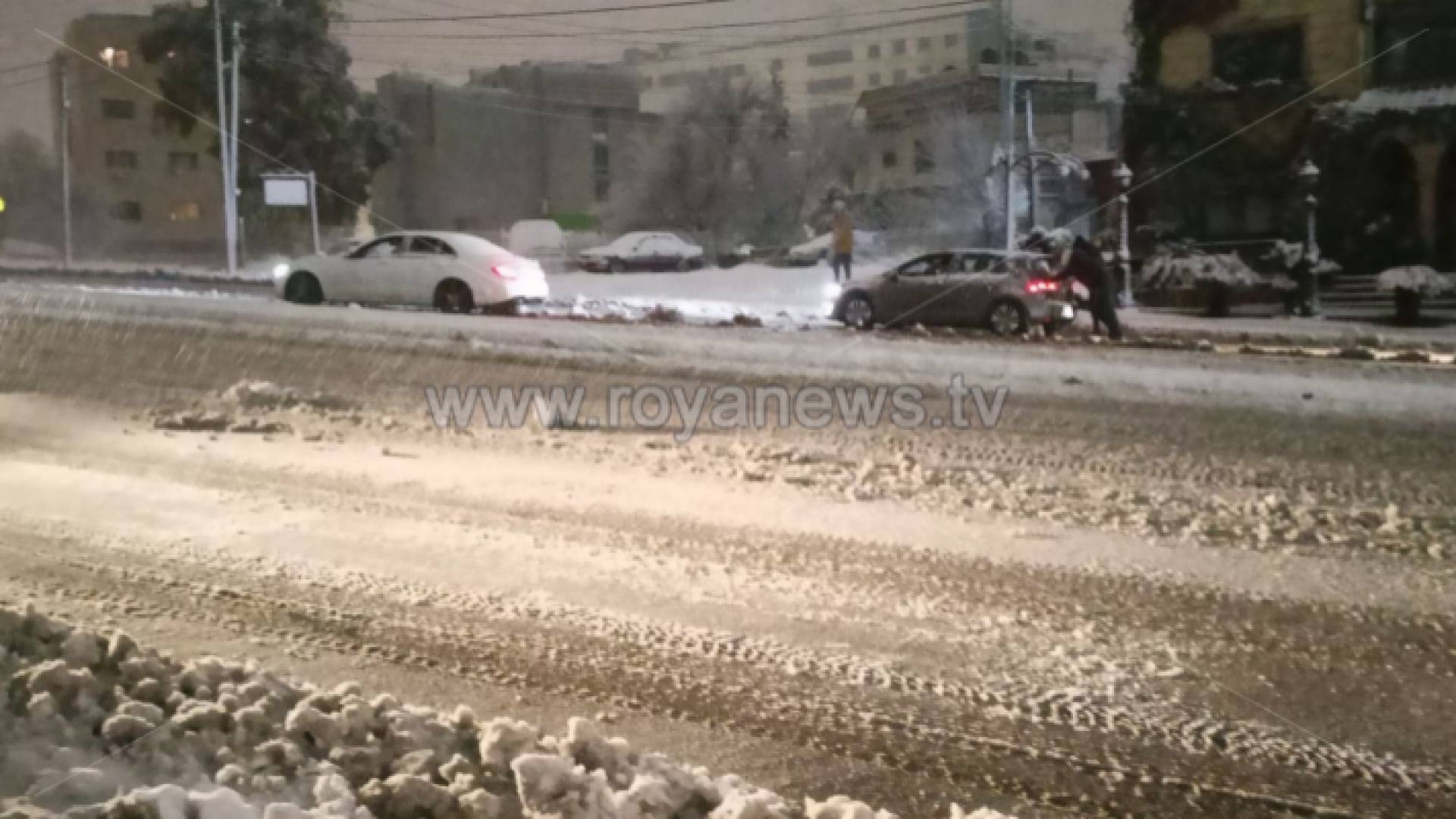 ثلوج خلال المنخفض الجوي الأخير