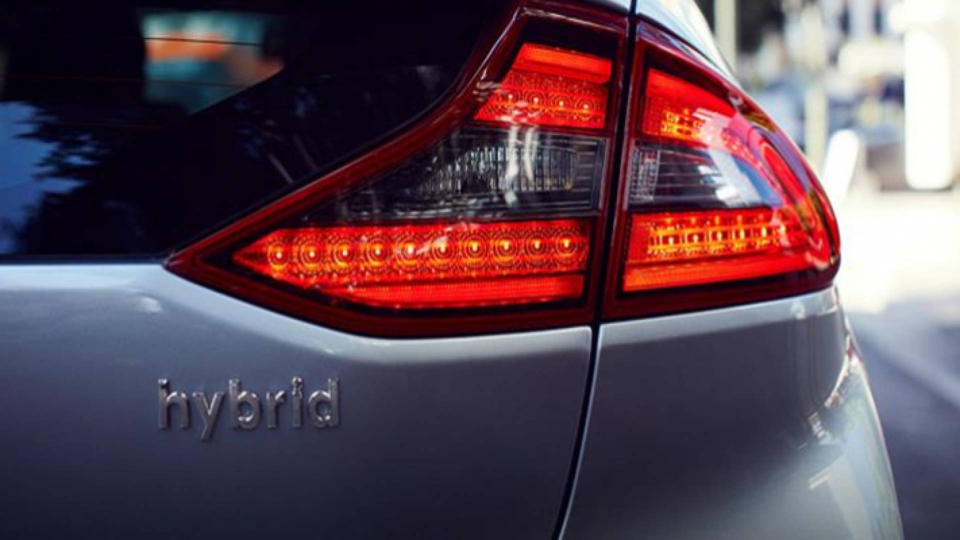 صورة توضيحية لمركبة "هايبرد"